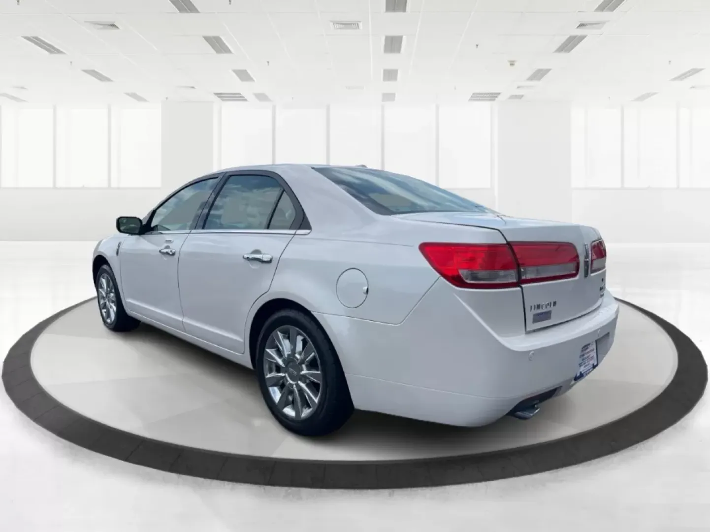 2012 Lincoln MKZ Base (3LNHL2JC1CR) with an Other engine, located at 401 Woodman Dr, Riverside, OH, 45431, (937) 908-9800, 39.760899, -84.123421 - 2012 Lincoln MKZ Base - Photo#4