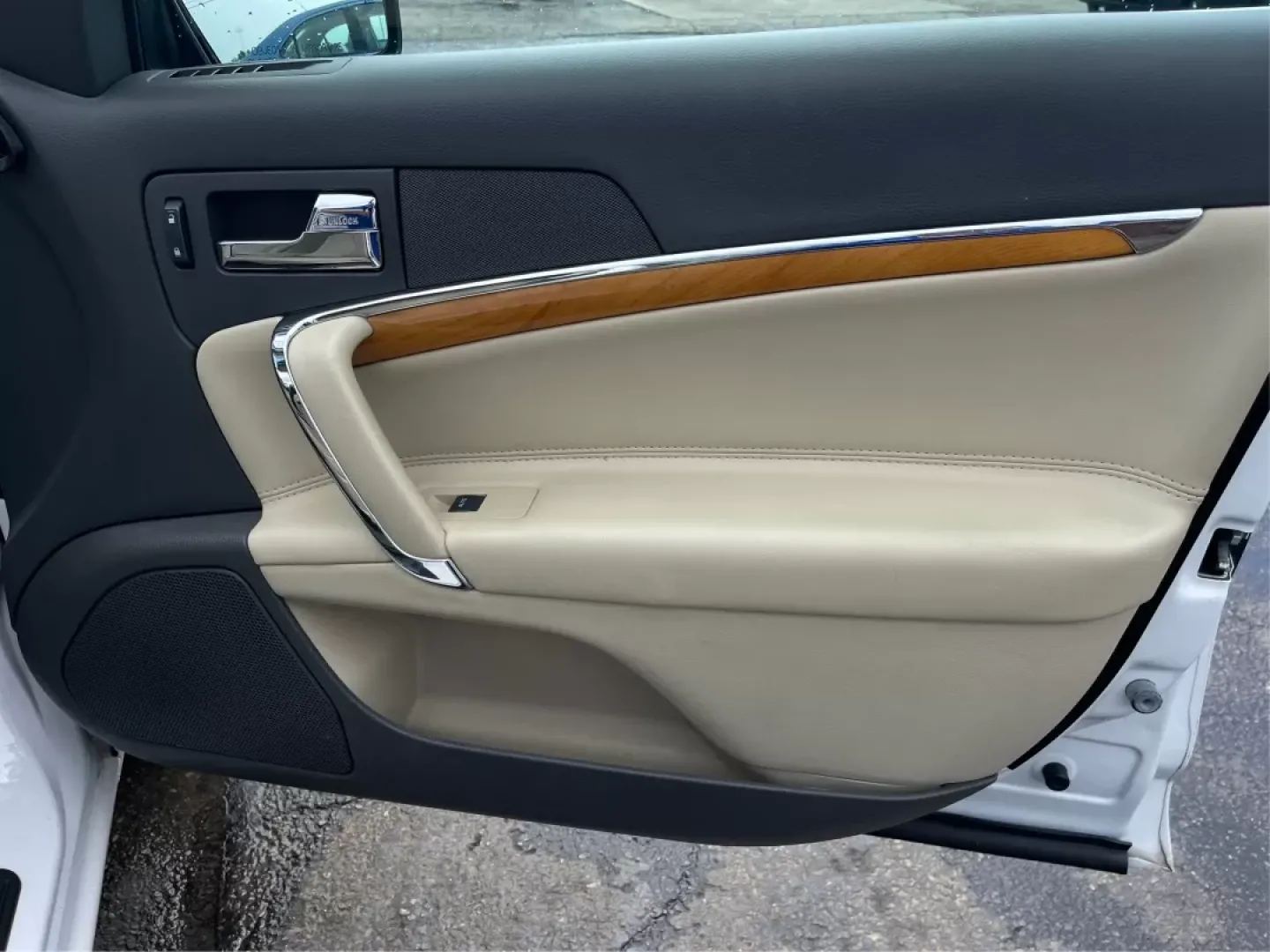2012 Lincoln MKZ Base (3LNHL2JC1CR) with an Other engine, located at 401 Woodman Dr, Riverside, OH, 45431, (937) 908-9800, 39.760899, -84.123421 - 2012 Lincoln MKZ Base - Photo#20