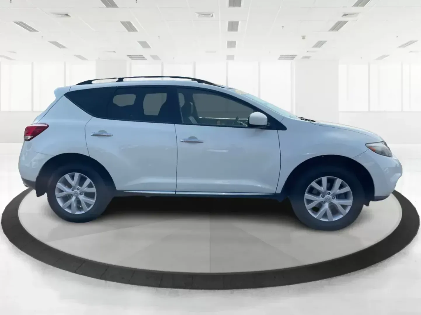 2012 Nissan Murano SL (JN8AZ1MW8CW) with an 3.5L V-6 DOHC engine, located at 4508 South Dixie Dr, Moraine, OH, 45439, (937) 908-9800, 39.689976, -84.218452 - **Experience Luxury and Versatility with the 2012 Nissan Murano SL Perfect for Your Next Adventure**<br /> <br /> Are you ready to elevate your driving experience? The 2012 Nissan Murano SL is not just a vehicle; it's a lifestyle choice for families, adventurers, and commuters alike. With its styli - Photo#1