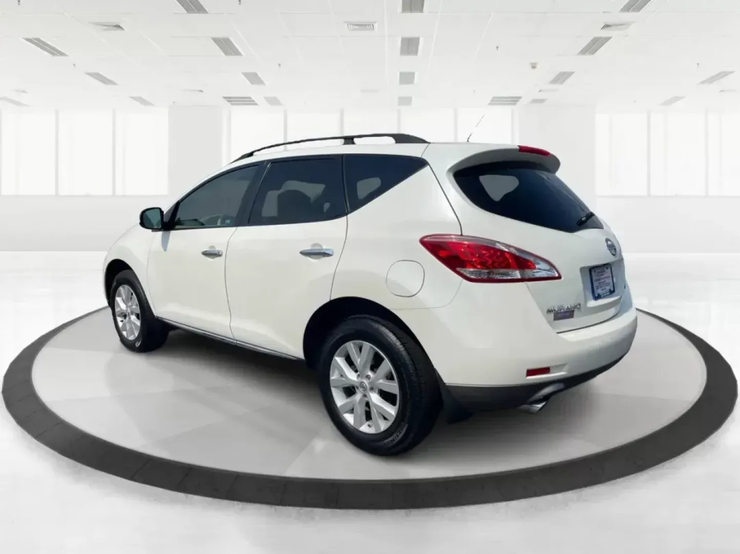 2012 Nissan Murano SL (JN8AZ1MW8CW) with an 3.5L V-6 DOHC engine, located at 4508 South Dixie Dr, Moraine, OH, 45439, (937) 908-9800, 39.689976, -84.218452 - **Experience Luxury and Versatility with the 2012 Nissan Murano SL Perfect for Your Next Adventure**<br /> <br /> Are you ready to elevate your driving experience? The 2012 Nissan Murano SL is not just a vehicle; it's a lifestyle choice for families, adventurers, and commuters alike. With its styli - Photo#4