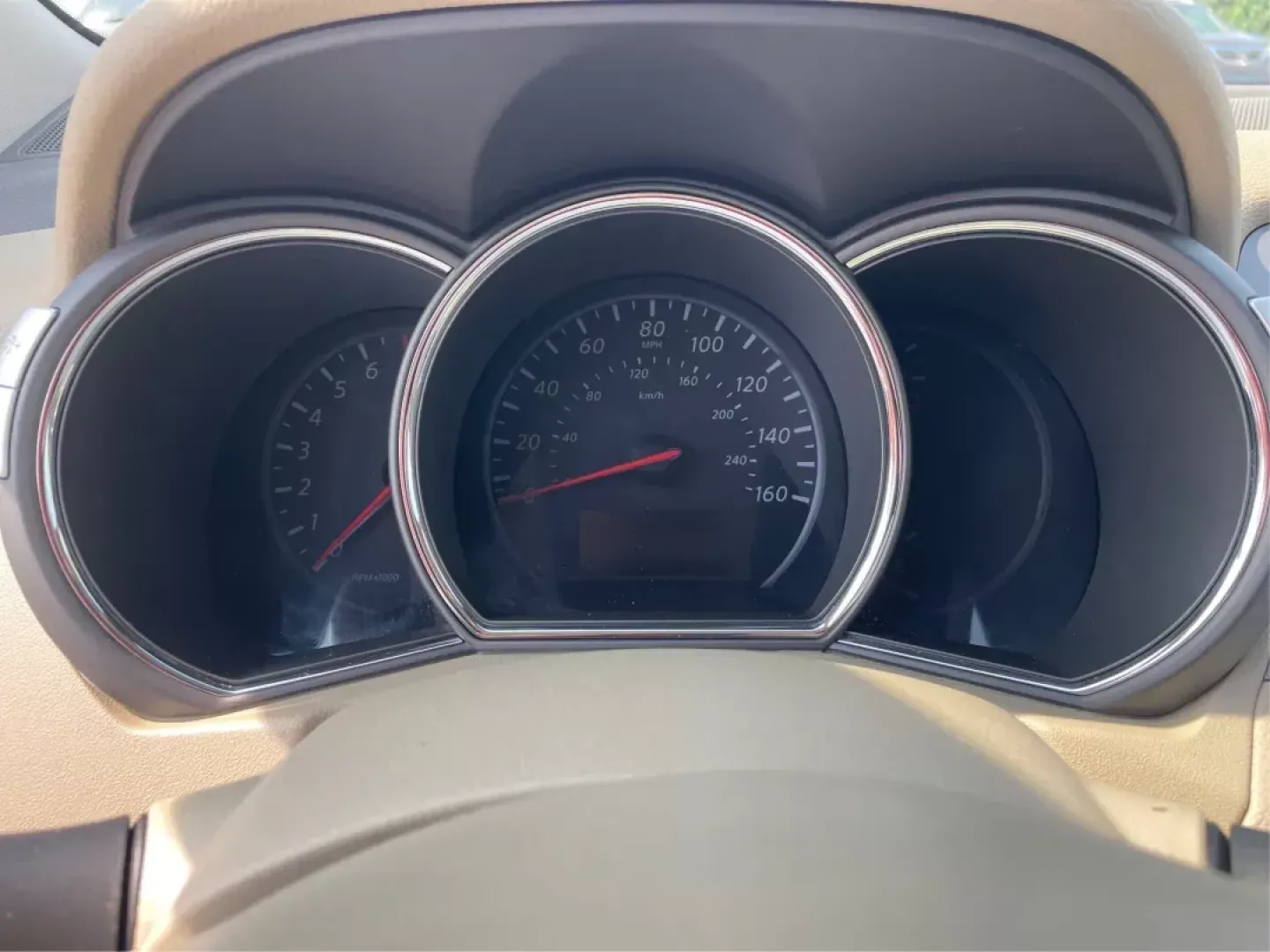2012 Nissan Murano SL (JN8AZ1MW8CW) with an 3.5L V-6 DOHC engine, located at 4508 South Dixie Dr, Moraine, OH, 45439, (937) 908-9800, 39.689976, -84.218452 - **Experience Luxury and Versatility with the 2012 Nissan Murano SL Perfect for Your Next Adventure**<br /> <br /> Are you ready to elevate your driving experience? The 2012 Nissan Murano SL is not just a vehicle; it's a lifestyle choice for families, adventurers, and commuters alike. With its styli - Photo#14