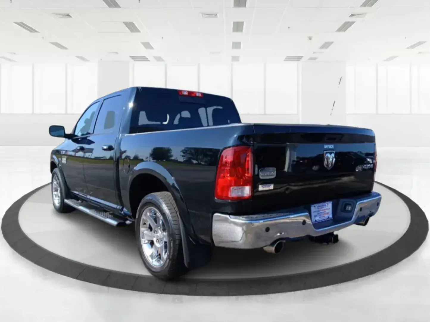 2012 Ram 1500 Laramie Longhorn Edition Crew Cab 4WD (1C6RD7PT6CS) with an 5.7L V8 OHV 16V engine, 6-Speed Automatic transmission, located at 1099 N County Rd 25A, Troy, OH, 45373, (937) 908-9800, 40.057079, -84.212883 - One Owner - Photo#5