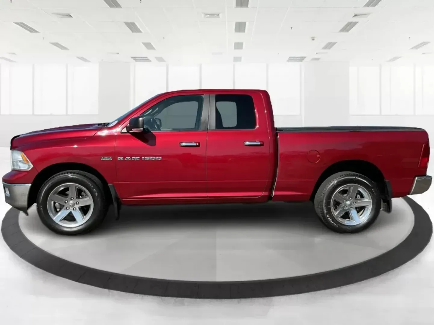 2012 Ram 1500 SLT (1C6RD7GT9CS) with an HEMI 5.7L V-8 variable valve control engine, located at 1951 S Dayton Lakeview Rd., New Carlisle, OH, 45344, (937) 908-9800, 39.890999, -84.050255 - 2012 Ram 1500 SLT - Photo#5
