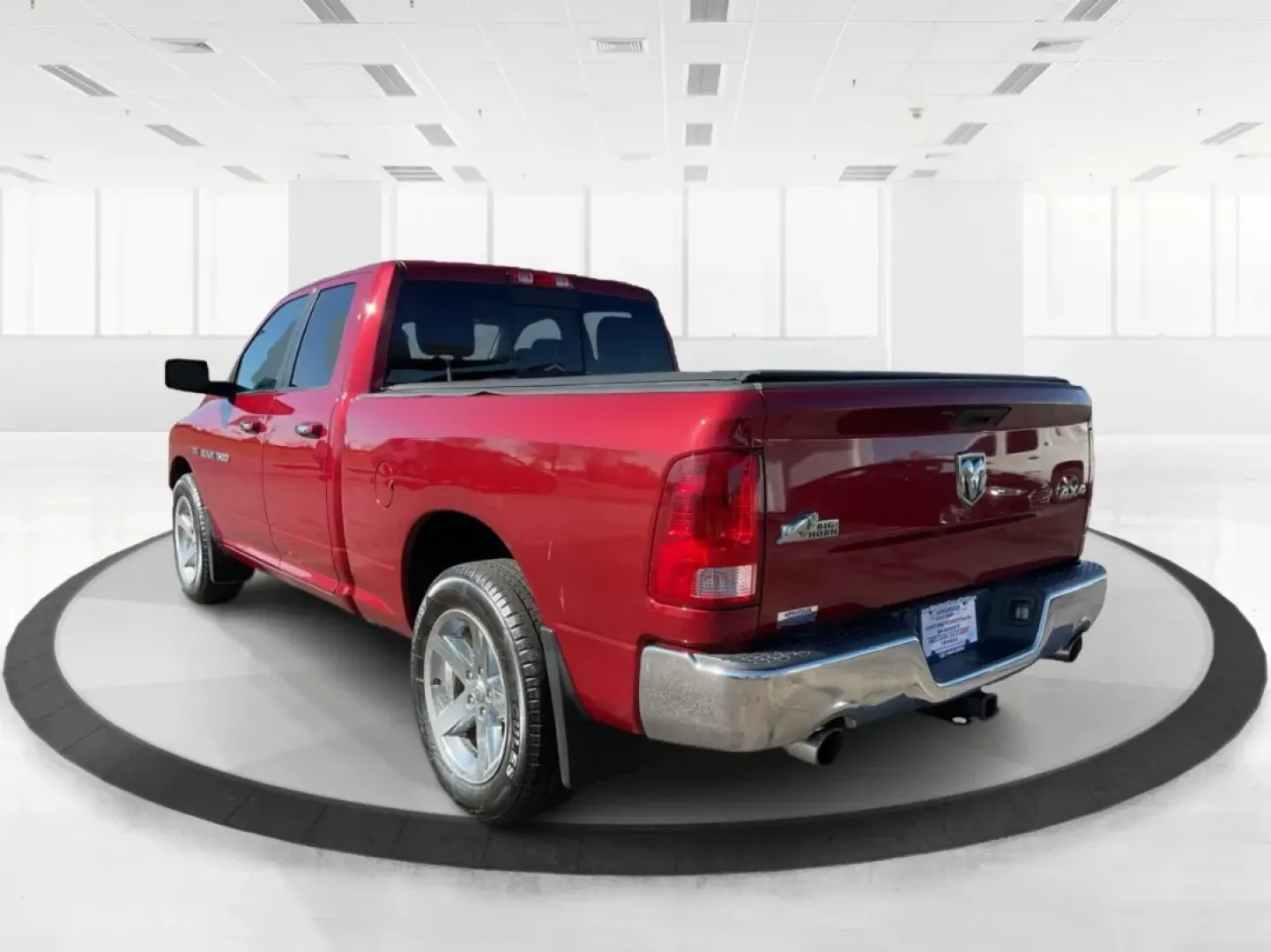 2012 Ram 1500 SLT (1C6RD7GT9CS) with an HEMI 5.7L V-8 variable valve control engine, located at 1951 S Dayton Lakeview Rd., New Carlisle, OH, 45344, (937) 908-9800, 39.890999, -84.050255 - **Unleash Adventure with the 2012 Ram 1500 SLT Your Next Truck Awaits!**<br /> <br /> Are you ready to elevate your weekend adventures or tackle your daily commute with confidence? Look no further than the 2012 Ram 1500 SLT, a robust and stylish pickup truck designed to meet the needs of families, - Photo#4