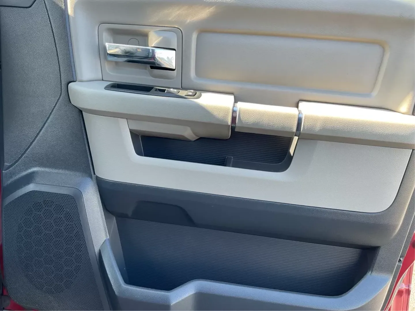 2012 Ram 1500 SLT (1C6RD7GT9CS) with an HEMI 5.7L V-8 variable valve control engine, located at 1951 S Dayton Lakeview Rd., New Carlisle, OH, 45344, (937) 908-9800, 39.890999, -84.050255 - **Unleash Adventure with the 2012 Ram 1500 SLT Your Next Truck Awaits!**<br /> <br /> Are you ready to elevate your weekend adventures or tackle your daily commute with confidence? Look no further than the 2012 Ram 1500 SLT, a robust and stylish pickup truck designed to meet the needs of families, - Photo#19