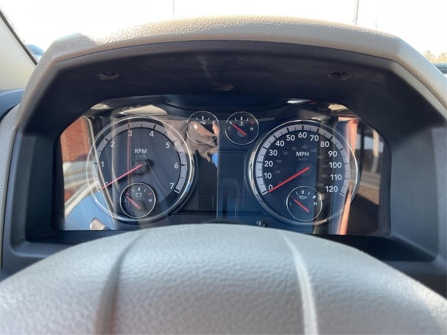 2012 Ram 1500 SLT (1C6RD7GT9CS) with an HEMI 5.7L V-8 variable valve control engine, located at 8750 N County Rd 25A, Piqua, OH, 45356, (937) 908-9800, 40.164391, -84.232513 - 2012 Ram 1500 SLT - Photo#13