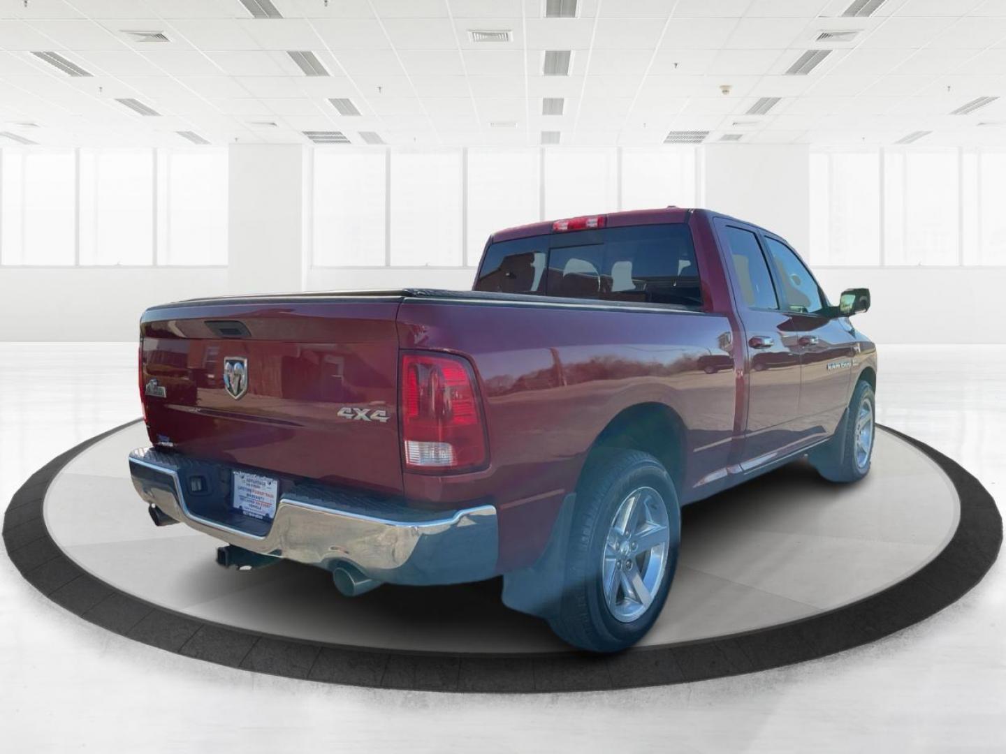 2012 Ram 1500 SLT (1C6RD7GT9CS) with an HEMI 5.7L V-8 variable valve control engine, located at 8750 N County Rd 25A, Piqua, OH, 45356, (937) 908-9800, 40.164391, -84.232513 - 2012 Ram 1500 SLT - Photo#2
