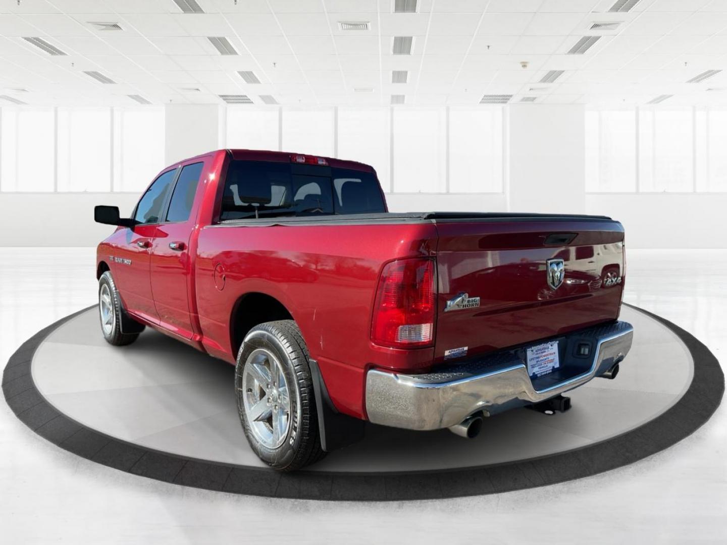 2012 Ram 1500 SLT (1C6RD7GT9CS) with an HEMI 5.7L V-8 variable valve control engine, located at 8750 N County Rd 25A, Piqua, OH, 45356, (937) 908-9800, 40.164391, -84.232513 - 2012 Ram 1500 SLT - Photo#4