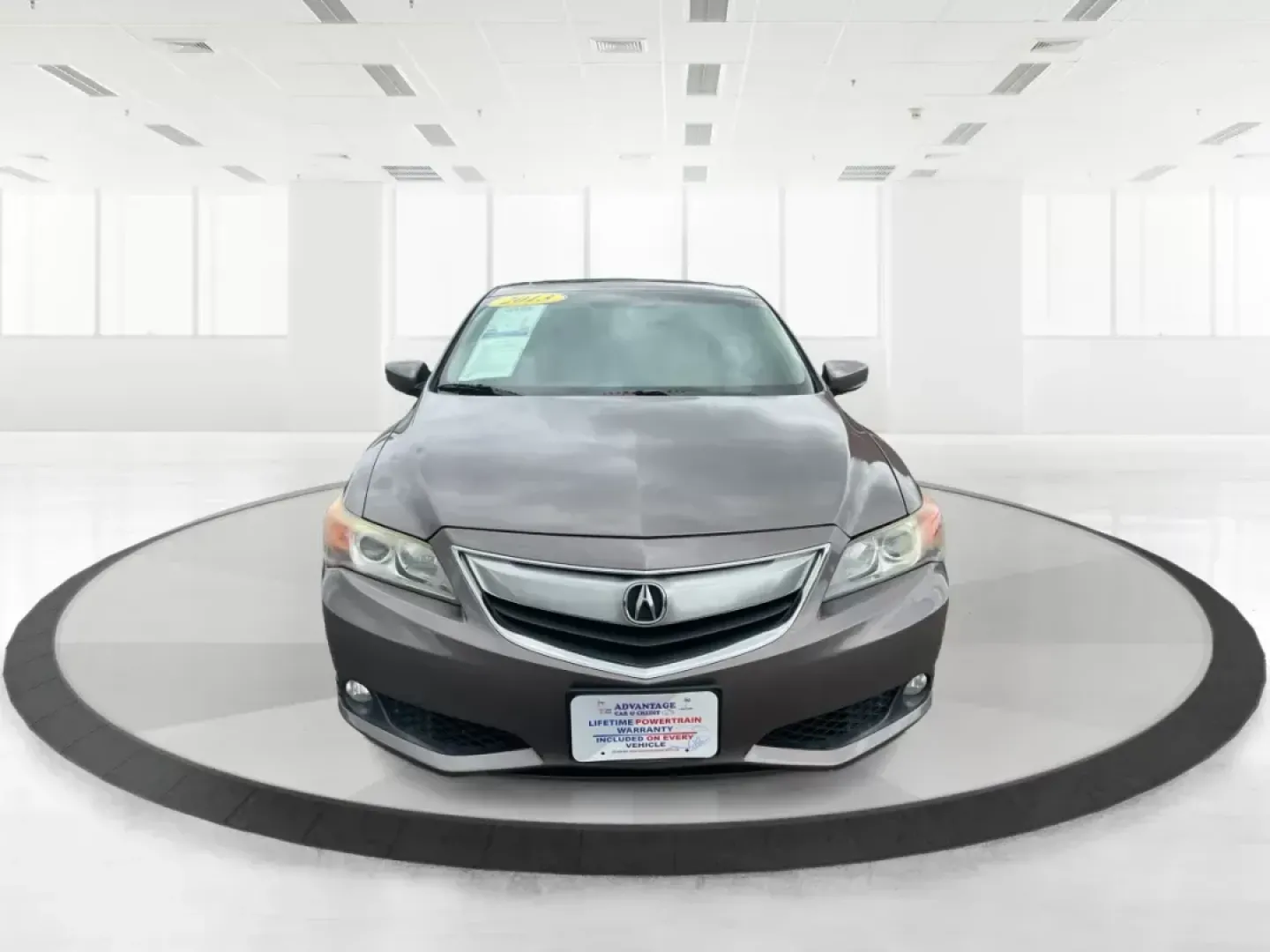 2013 Acura ILX 2.0L (19VDE1F7XDE) with an 2L I-4 i-VTEC variable valve control engine, located at 1230 East Main St, Xenia, OH, 45385, (937) 908-9800, 39.688026, -83.910172 - 2013 Acura ILX 2.0L - Photo#5