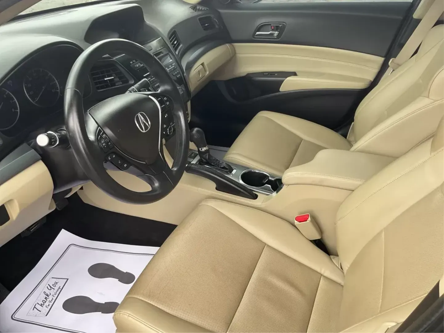 2013 Acura ILX 2.0L (19VDE1F7XDE) with an 2L I-4 i-VTEC variable valve control engine, located at 1230 East Main St, Xenia, OH, 45385, (937) 908-9800, 39.688026, -83.910172 - 2013 Acura ILX 2.0L - Photo#7