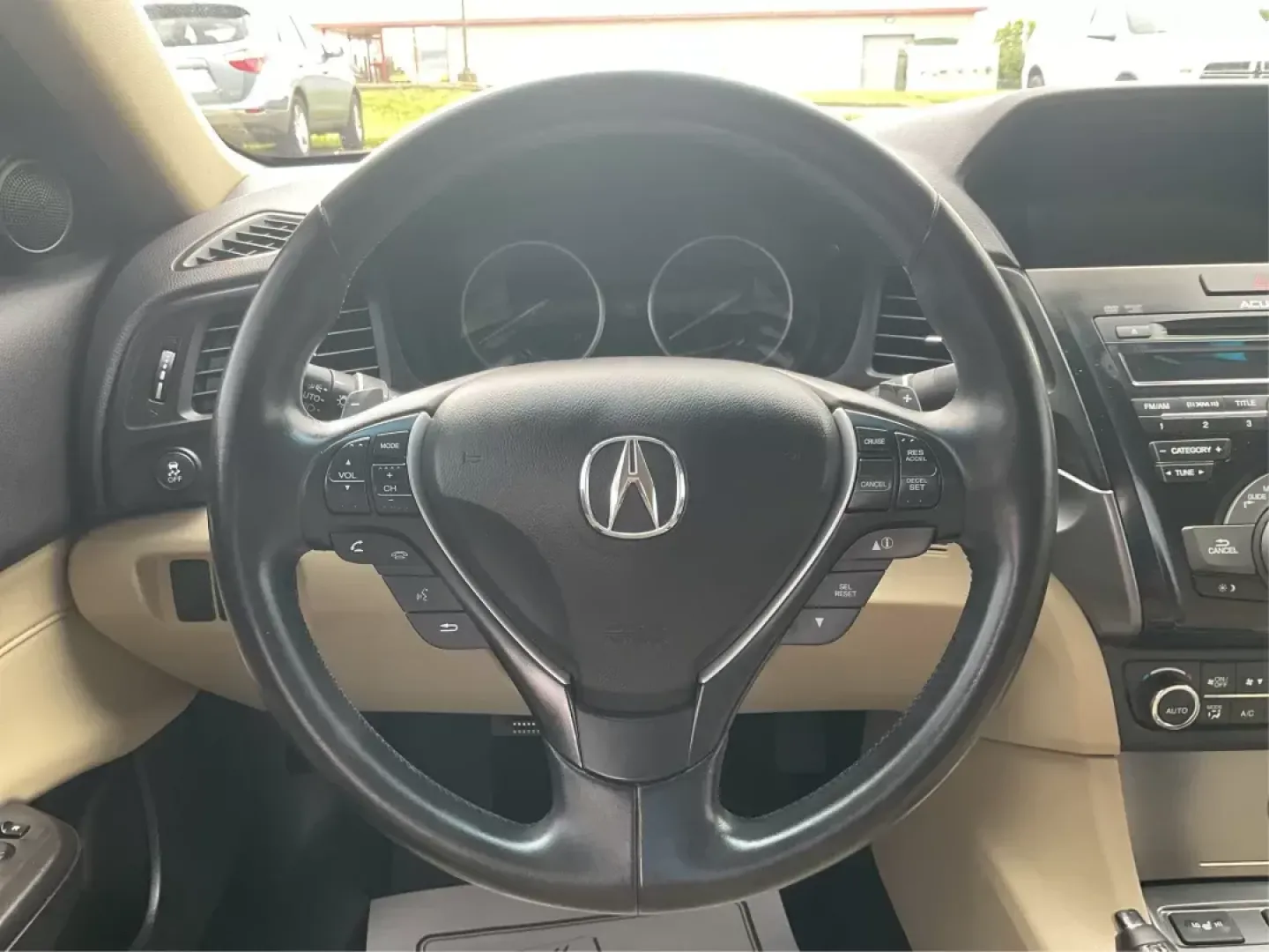 2013 Acura ILX 2.0L (19VDE1F7XDE) with an 2L I-4 i-VTEC variable valve control engine, located at 1230 East Main St, Xenia, OH, 45385, (937) 908-9800, 39.688026, -83.910172 - 2013 Acura ILX 2.0L - Photo#14