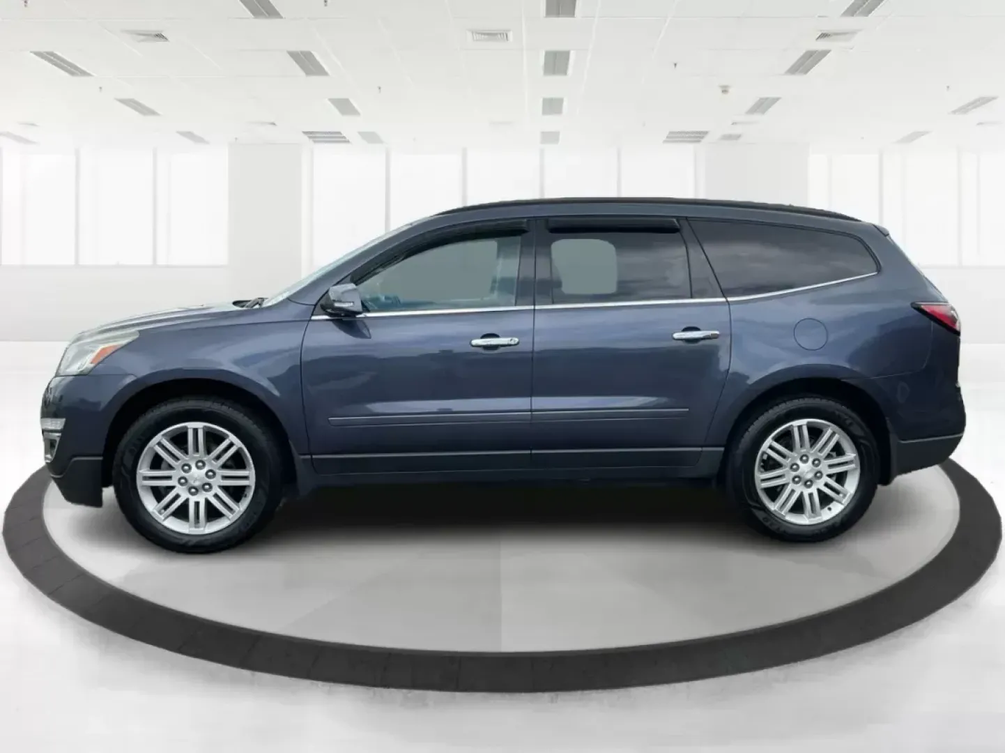 2013 Chevrolet Traverse 1LT (1GNKRGKD0DJ) with an 3.6L V-6 gasoline direct injection engine, located at 1951 S Dayton Lakeview Rd., New Carlisle, OH, 45344, (937) 908-9800, 39.890999, -84.050255 - **Embark on Your Next Adventure with the 2013 Chevrolet Traverse 1LT**<br /> <br /> Are you ready to elevate your family outings, road trips, or daily commutes? The 2013 Chevrolet Traverse 1LT is the perfect companion, designed for those seeking comfort, space, and versatility. With room for everyon - Photo#4