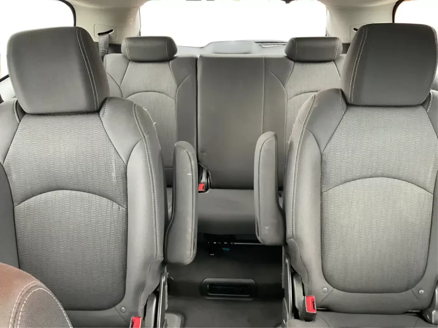 2013 Chevrolet Traverse 1LT (1GNKRGKD0DJ) with an 3.6L V-6 gasoline direct injection engine, located at 1951 S Dayton Lakeview Rd., New Carlisle, OH, 45344, (937) 908-9800, 39.890999, -84.050255 - **Embark on Your Next Adventure with the 2013 Chevrolet Traverse 1LT**<br /> <br /> Are you ready to elevate your family outings, road trips, or daily commutes? The 2013 Chevrolet Traverse 1LT is the perfect companion, designed for those seeking comfort, space, and versatility. With room for everyon - Photo#12
