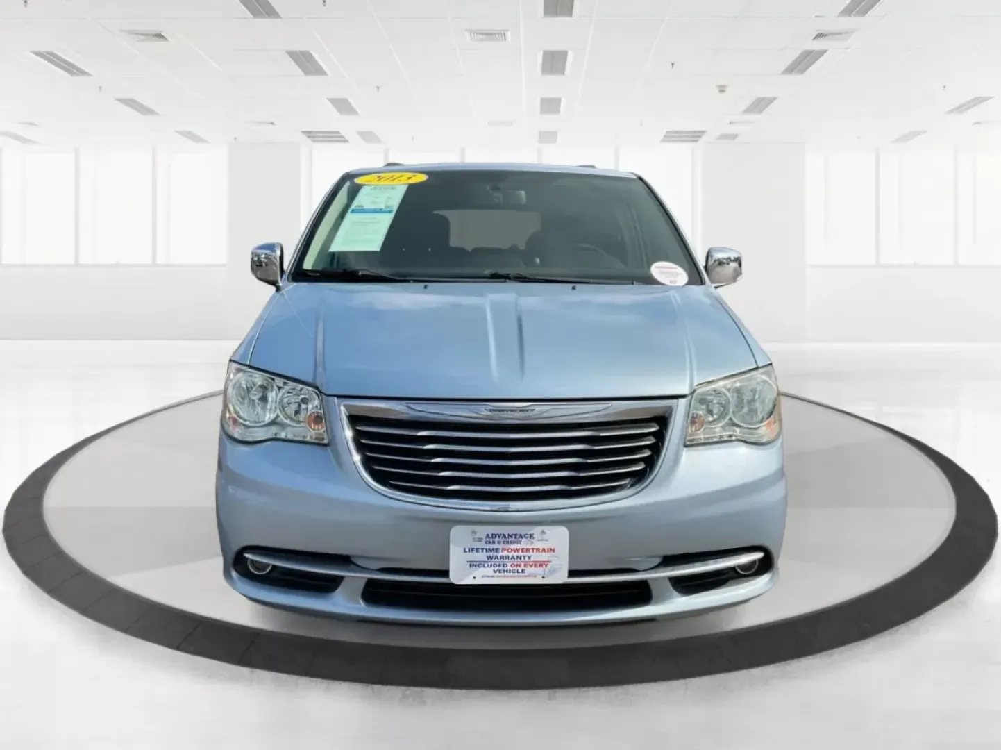 2013 Chrysler Town and Country Touring-L (2C4RC1CG5DR) with an Pentastar 3.6L V-6 DOHC engine, located at 1099 N County Rd 25A, Troy, OH, 45373, (937) 908-9800, 40.057079, -84.212883 - **Drive Family Adventures in the 2013 Chrysler Town and Country Touring-L Your Perfect Companion for Fun and Functionality!**<br /> <br /> Are you searching for the ideal vehicle to accommodate your growing family or enhance your daily commutes? Look no further than the stunning 2013 Chrysler Tow - Photo#7