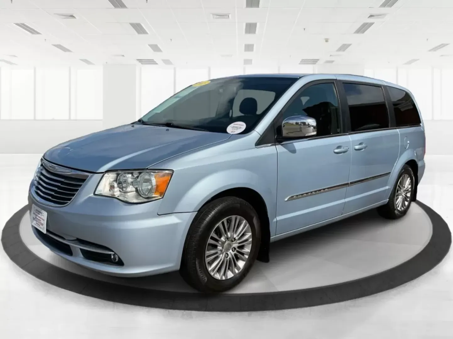2013 Chrysler Town and Country Touring-L (2C4RC1CG5DR) with an Pentastar 3.6L V-6 DOHC engine, located at 1099 N County Rd 25A, Troy, OH, 45373, (937) 908-9800, 40.057079, -84.212883 - **Drive Family Adventures in the 2013 Chrysler Town and Country Touring-L Your Perfect Companion for Fun and Functionality!**<br /> <br /> Are you searching for the ideal vehicle to accommodate your growing family or enhance your daily commutes? Look no further than the stunning 2013 Chrysler Tow - Photo#8