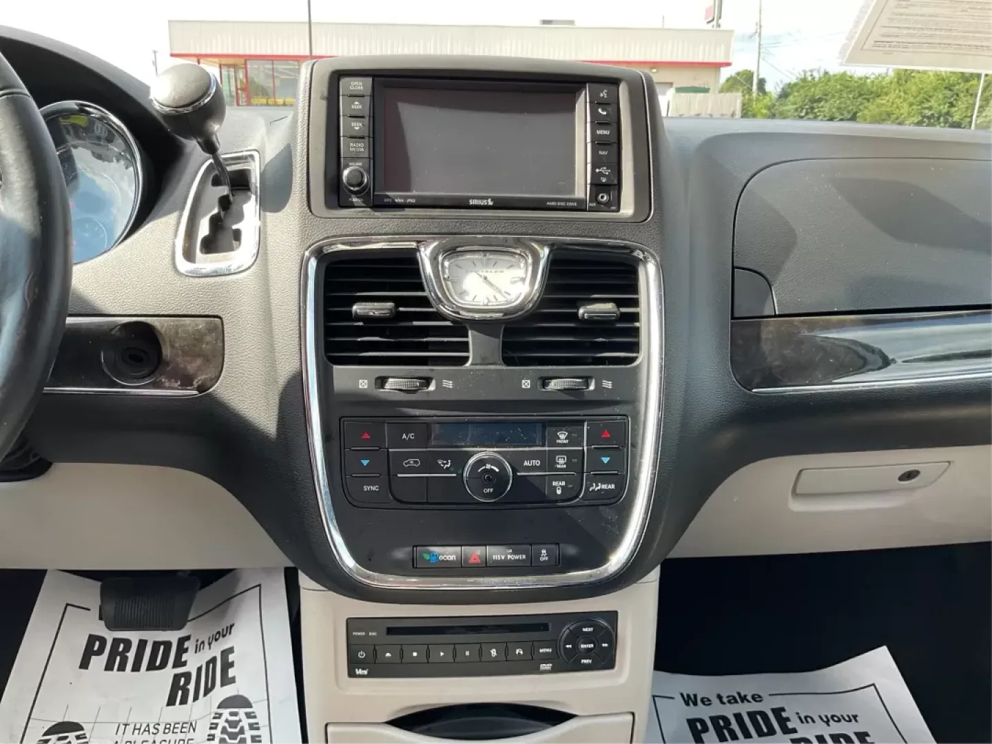 2013 Chrysler Town and Country Touring-L (2C4RC1CG5DR) with an Pentastar 3.6L V-6 DOHC engine, located at 1099 N County Rd 25A, Troy, OH, 45373, (937) 908-9800, 40.057079, -84.212883 - **Drive Family Adventures in the 2013 Chrysler Town and Country Touring-L Your Perfect Companion for Fun and Functionality!**<br /> <br /> Are you searching for the ideal vehicle to accommodate your growing family or enhance your daily commutes? Look no further than the stunning 2013 Chrysler Tow - Photo#13