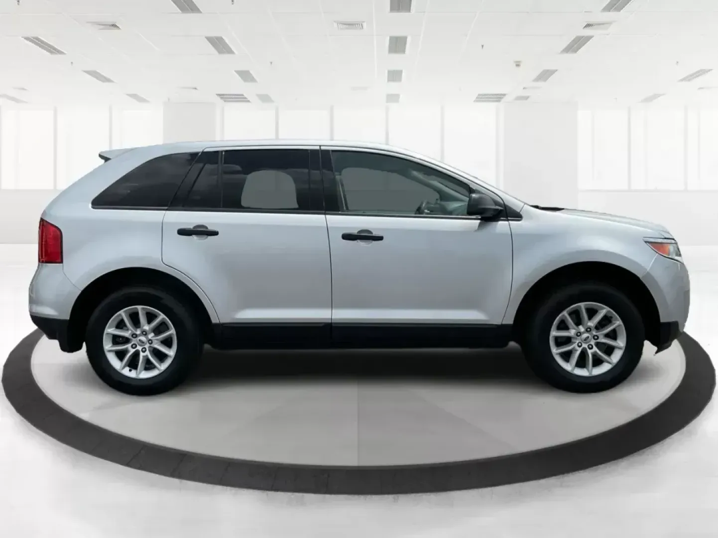 2013 Ford Edge SE (2FMDK3GC3DB) with an Other engine, located at 8750 N County Rd 25A, Piqua, OH, 45356, (937) 908-9800, 40.164391, -84.232513 - **Hit the Open Road in Style! Discover the 2013 Ford Edge SE at Advantage Car and Credit in Fairborn, OH**<br /> <br /> Are you ready to elevate your daily commute or embark on exciting weekend adventures? The 2013 Ford Edge SE is the perfect blend of comfort, spaciousness, and style, making it an i - Photo#1