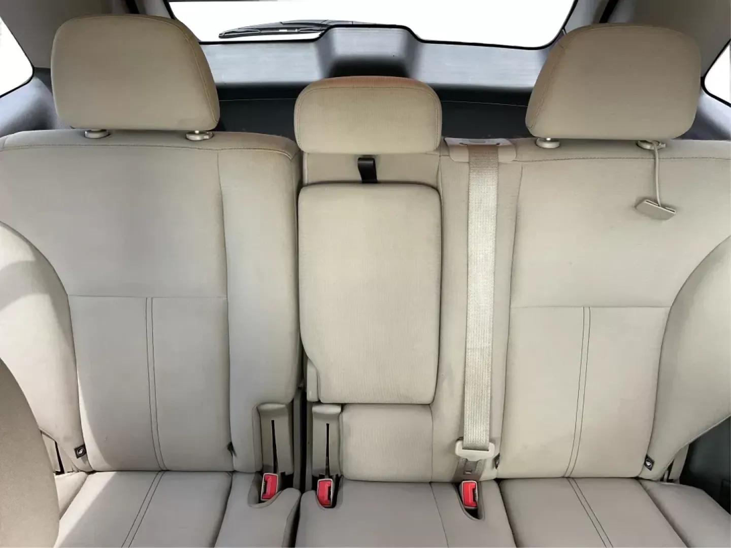 2013 Ford Edge SE (2FMDK3GC6DB) with an Other engine, located at 880 E. National Road, Vandalia, OH, 45377, (937) 908-9800, 39.891918, -84.183594 - **Discover Your Next Adventure with the 2013 Ford Edge SE A Perfect Family SUV!**<br /> <br /> Are you searching for a reliable and stylish SUV to elevate your family's adventures? The 2013 Ford Edge SE, available at Advantage Car and Credit in Fairborn, OH, is the ideal vehicle for families and in - Photo#13