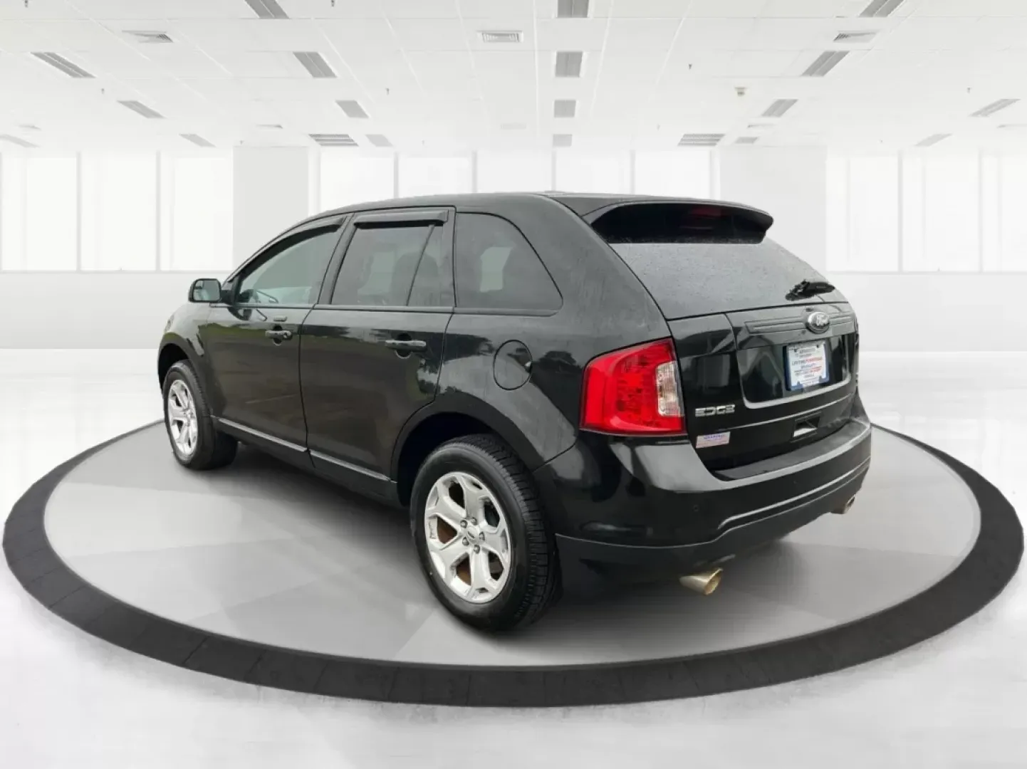 2013 Ford Edge SEL (2FMDK4JC1DB) with an 3.5L V-6 DOHC engine, located at 8750 N County Rd 25A, Piqua, OH, 45356, (937) 908-9800, 40.164391, -84.232513 - **Elevate Your Weekend Adventures with the 2013 Ford Edge SEL at Advantage Car and Credit!**<br /> <br /> Are you ready to embrace a lifestyle of comfort and adventure? Whether you're shuttling the kids to their weekend soccer games or embarking on a scenic road trip through Ohio's beautiful landsca - Photo#4