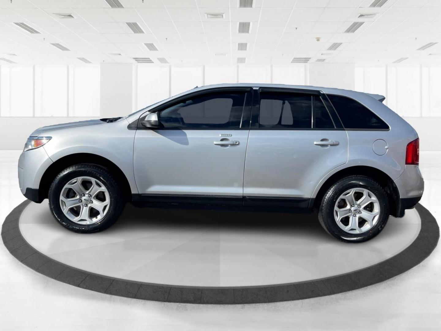 2013 Ford Edge SEL AWD (2FMDK4JC2DB) with an 3.5L V6 DOHC 24V engine, 6-Speed Automatic transmission, located at 1951 S Dayton Lakeview Rd., New Carlisle, OH, 45344, (937) 908-9800, 39.890999, -84.050255 - 2013 Ford Edge SEL AWD - Photo#5