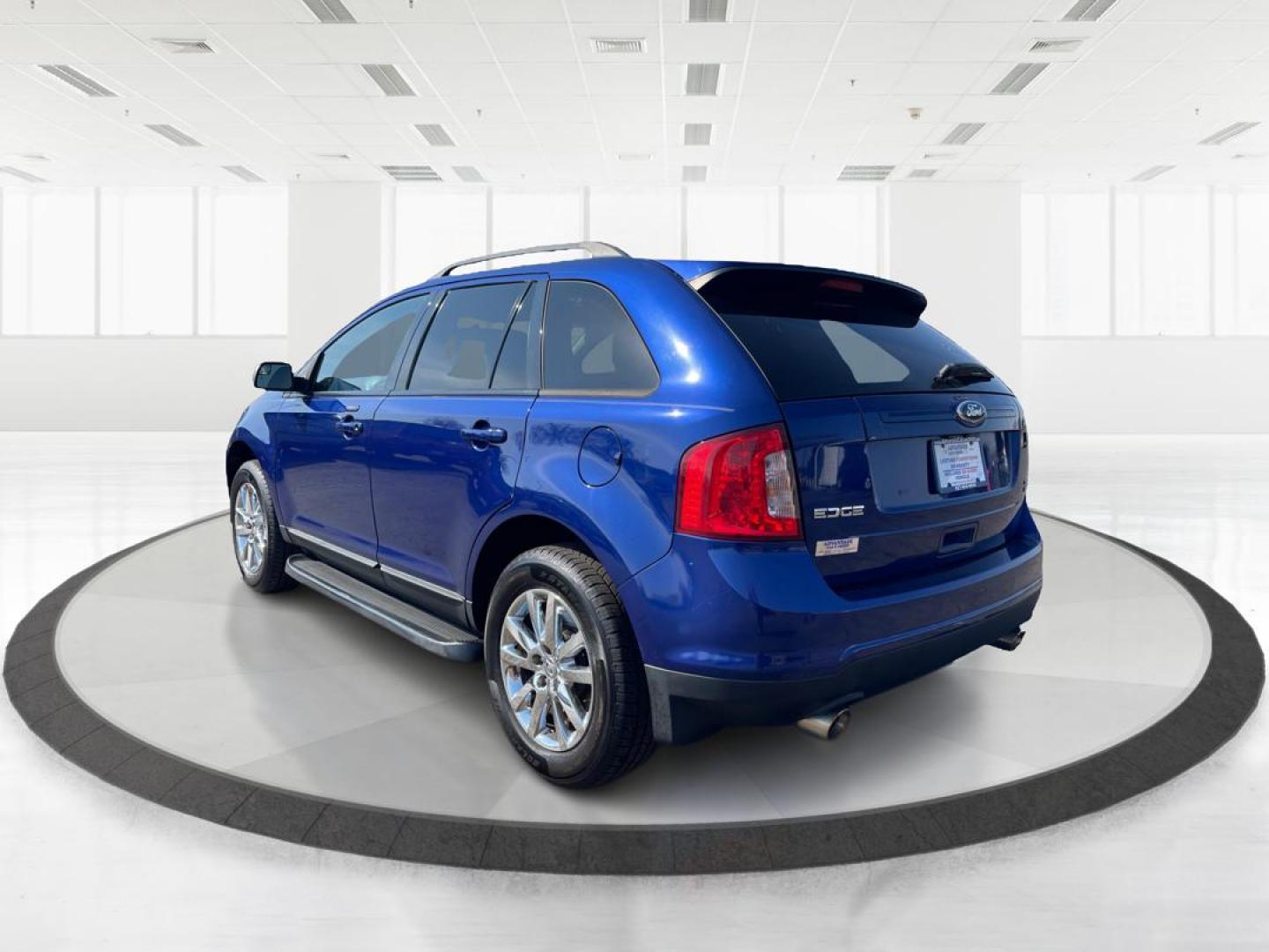 2013 Ford Edge SEL (2FMDK4JC8DB) with an 3.5L V-6 DOHC engine, located at 880 E. National Road, Vandalia, OH, 45377, (937) 908-9800, 39.891918, -84.183594 - 2013 Ford Edge SEL - Photo#4