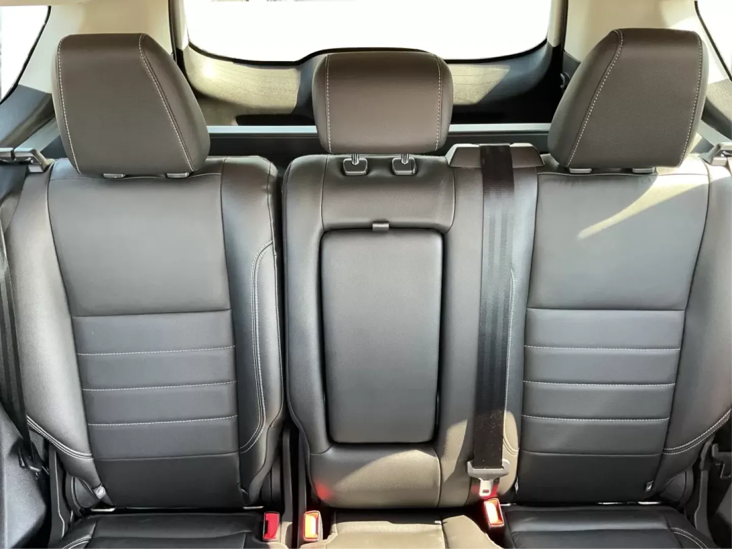 2013 Ford Escape SEL (1FMCU9H90DU) with an Other engine, located at 1184 Kauffman Ave, Fairborn, OH, 45324, (937) 908-9800, 39.807072, -84.030914 - **Experience Adventure with the 2013 Ford Escape SEL - Perfect for Your Next Family Journey!**<br /> <br /> Are you ready for the ultimate combination of adventure and comfort? The 2013 Ford Escape SEL, available now at Advantage Car and Credit in Fairborn, OH, is your ticket to exciting weekend get - Photo#14