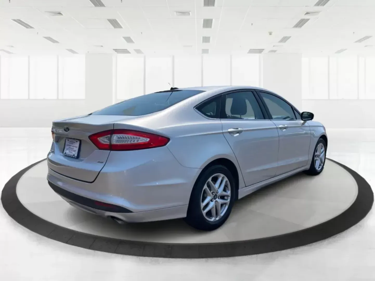 2013 Ford Fusion SE (3FA6P0H73DR) with an Other engine, located at 1951 S Dayton Lakeview Rd., New Carlisle, OH, 45344, (937) 908-9800, 39.890999, -84.050255 - **Unlock Your Lifestyle with the 2013 Ford Fusion SE Perfect for Your Daily Adventures!**<br /> <br /> Are you looking for a sophisticated sedan that blends style, comfort, and technology? Look no further than this 2013 Ford Fusion SE, located at Advantage Car and Credit in Fairborn, OH. With its a - Photo#2