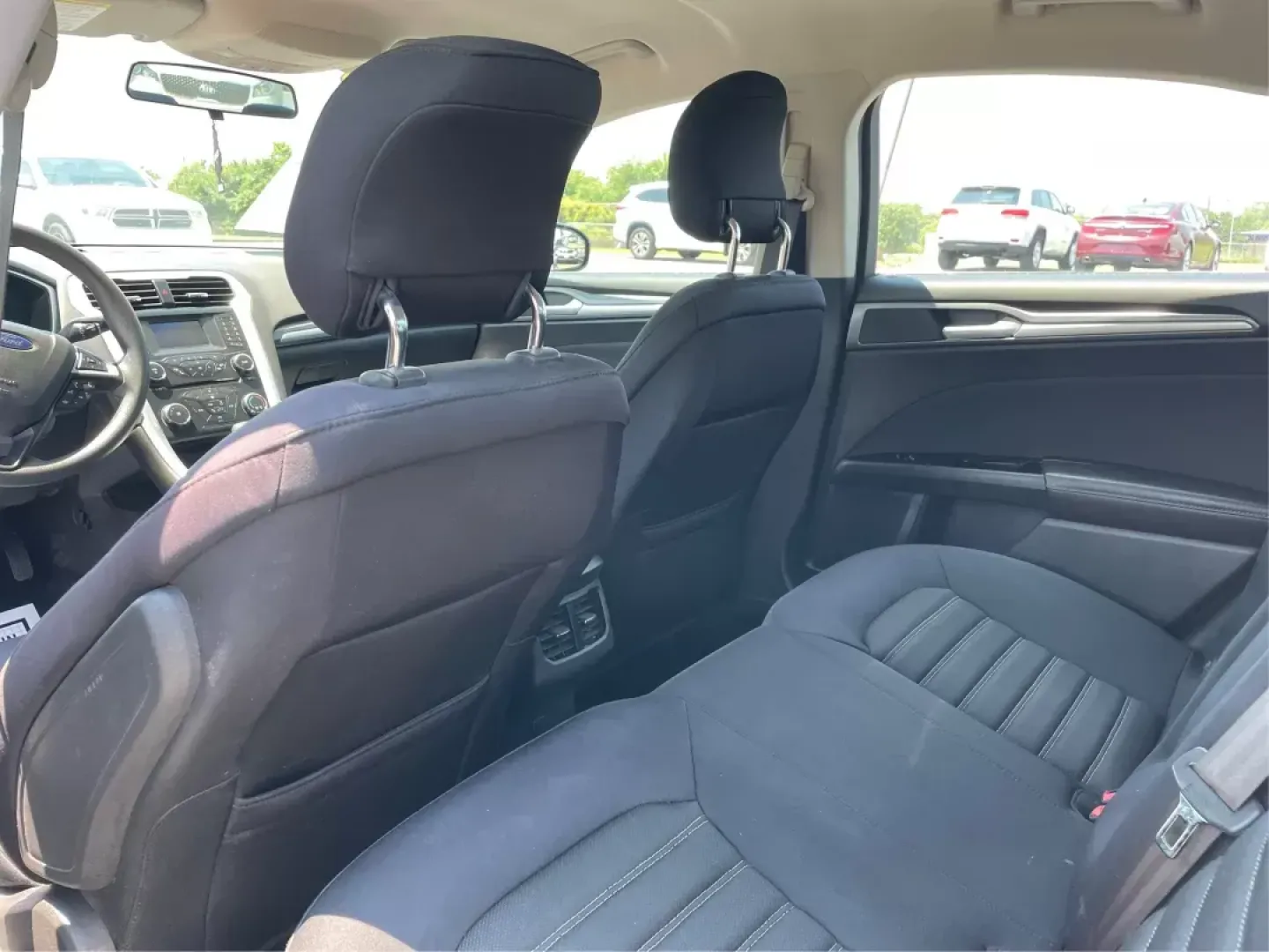 2013 Ford Fusion SE (3FA6P0H73DR) with an Other engine, located at 1951 S Dayton Lakeview Rd., New Carlisle, OH, 45344, (937) 908-9800, 39.890999, -84.050255 - **Unlock Your Lifestyle with the 2013 Ford Fusion SE Perfect for Your Daily Adventures!**<br /> <br /> Are you looking for a sophisticated sedan that blends style, comfort, and technology? Look no further than this 2013 Ford Fusion SE, located at Advantage Car and Credit in Fairborn, OH. With its a - Photo#9