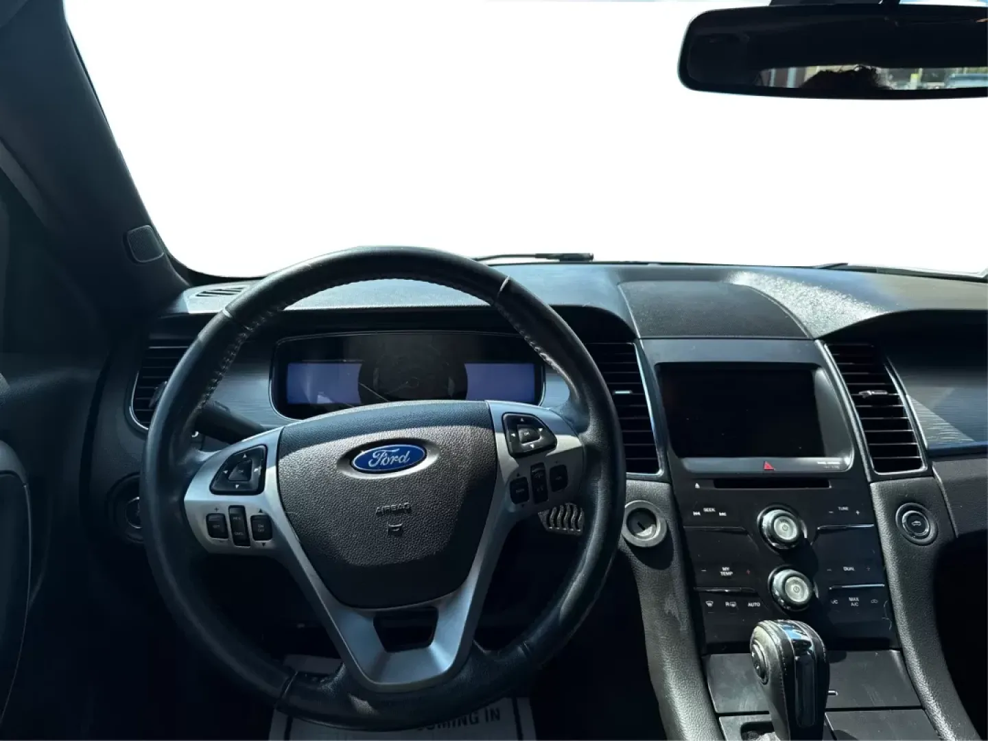 2013 Ford Taurus SEL (1FAHP2E87DG) with an EcoBoost 2L I-4 gasoline direct injection engine, located at 1099 N County Rd 25A, Troy, OH, 45373, (937) 908-9800, 40.057079, -84.212883 - ### Discover Your Next Adventure with the 2013 Ford Taurus SEL from Advantage Car and Credit!<br /> <br /> Are you seeking a reliable and stylish sedan for your daily commute, family road trips, or weekend adventures? Look no further! The 2013 Ford Taurus SEL, available at Advantage Car and Credit i - Photo#21