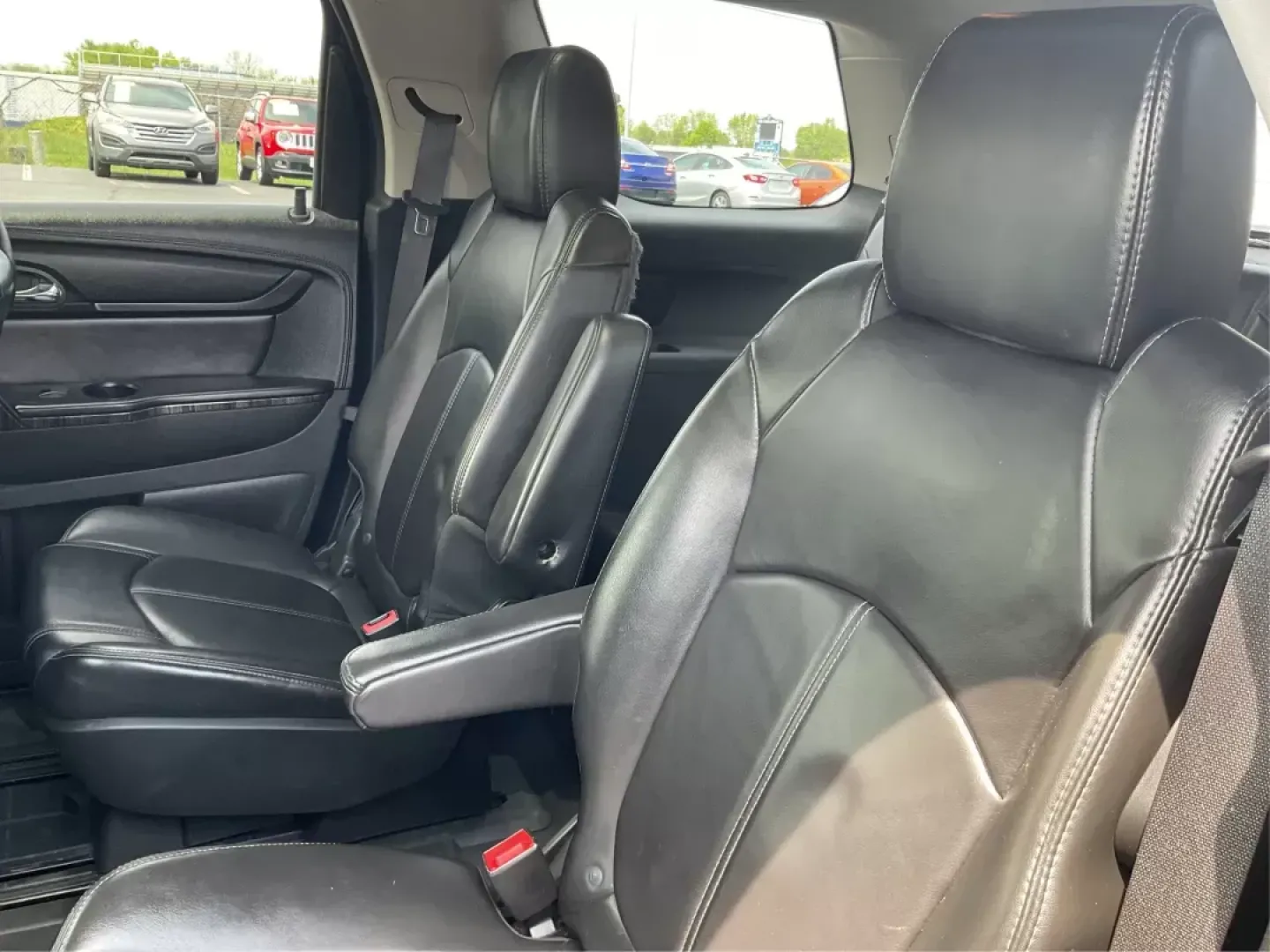 2013 GMC Acadia SLT-1 (1GKKVRKD3DJ) with an 3.6L V-6 gasoline direct injection engine, located at 4508 South Dixie Dr, Moraine, OH, 45439, (937) 908-9800, 39.689976, -84.218452 - Third Row - Photo#9