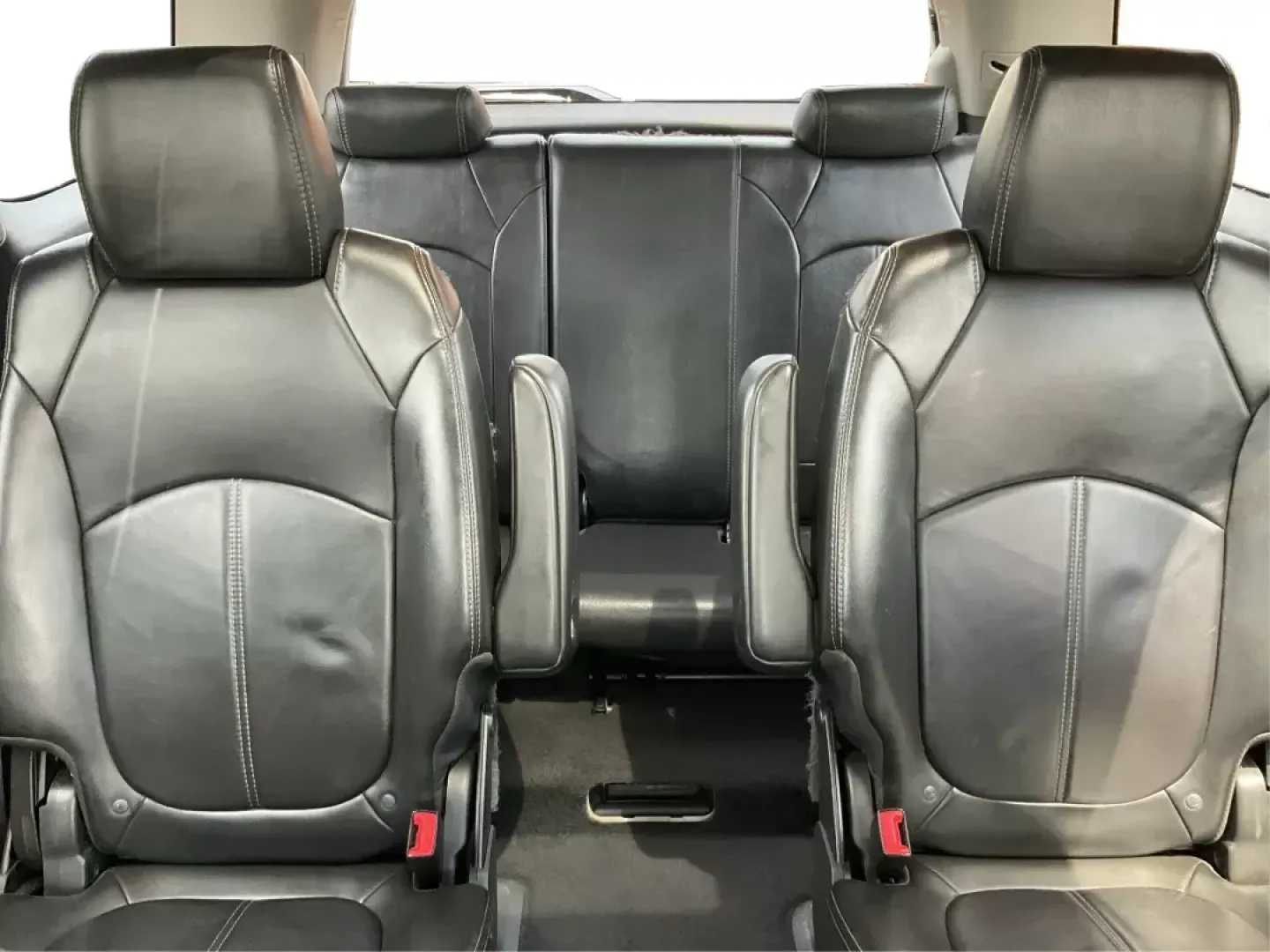 2013 GMC Acadia SLT-1 (1GKKVRKD3DJ) with an 3.6L V-6 gasoline direct injection engine, located at 4508 South Dixie Dr, Moraine, OH, 45439, (937) 908-9800, 39.689976, -84.218452 - Third Row - Photo#13