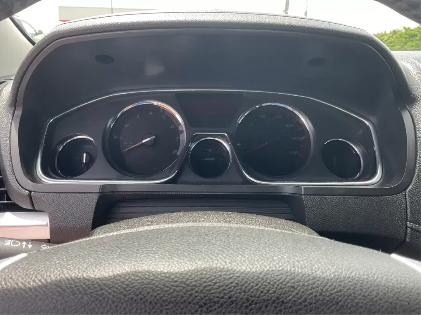 2013 GMC Acadia SLT-1 (1GKKVRKD3DJ) with an 3.6L V-6 gasoline direct injection engine, located at 4508 South Dixie Dr, Moraine, OH, 45439, (937) 908-9800, 39.689976, -84.218452 - Third Row - Photo#14