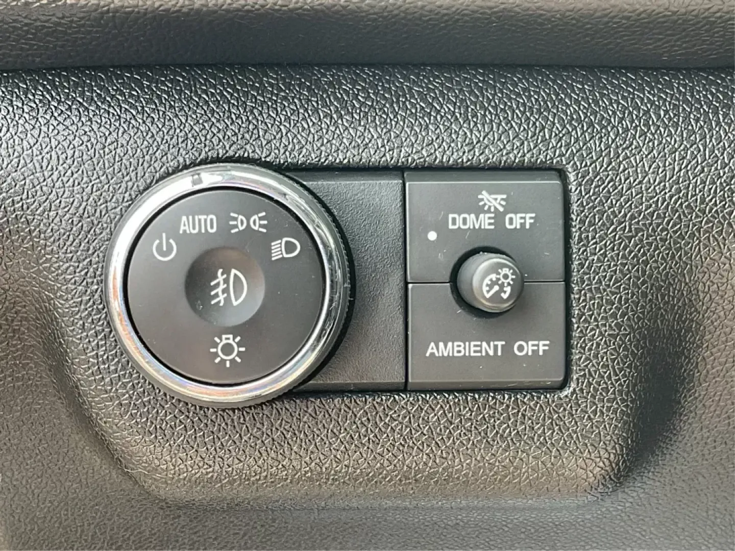2013 GMC Acadia SLT-1 (1GKKVRKD3DJ) with an 3.6L V-6 gasoline direct injection engine, located at 4508 South Dixie Dr, Moraine, OH, 45439, (937) 908-9800, 39.689976, -84.218452 - Third Row - Photo#16
