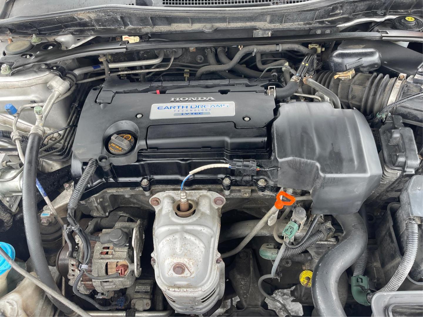 2013 Honda Accord EX Sedan CVT (1HGCR2F72DA) with an 2.4L L4 DOHC 16V engine, Continuously Variable Transmission transmission, located at 401 Woodman Dr, Riverside, OH, 45431, (937) 908-9800, 39.760899, -84.123421 - 2013 Honda Accord EX Sedan CVT - Photo#10