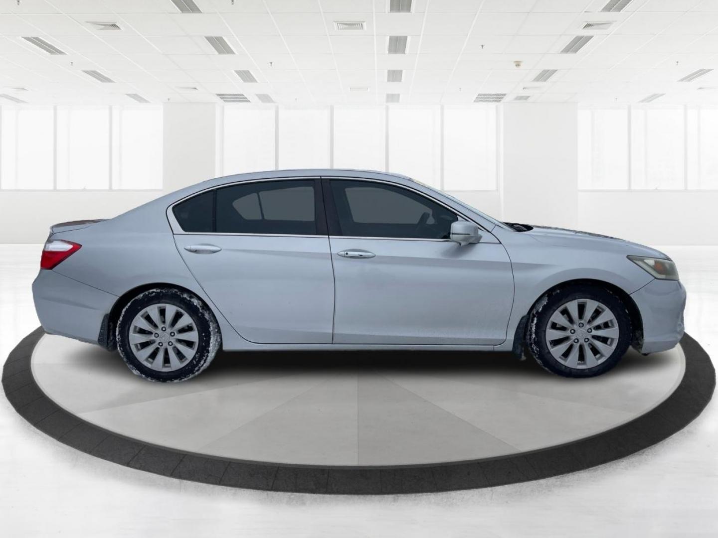 2013 Honda Accord EX Sedan CVT (1HGCR2F72DA) with an 2.4L L4 DOHC 16V engine, Continuously Variable Transmission transmission, located at 401 Woodman Dr, Riverside, OH, 45431, (937) 908-9800, 39.760899, -84.123421 - 2013 Honda Accord EX Sedan CVT - Photo#1