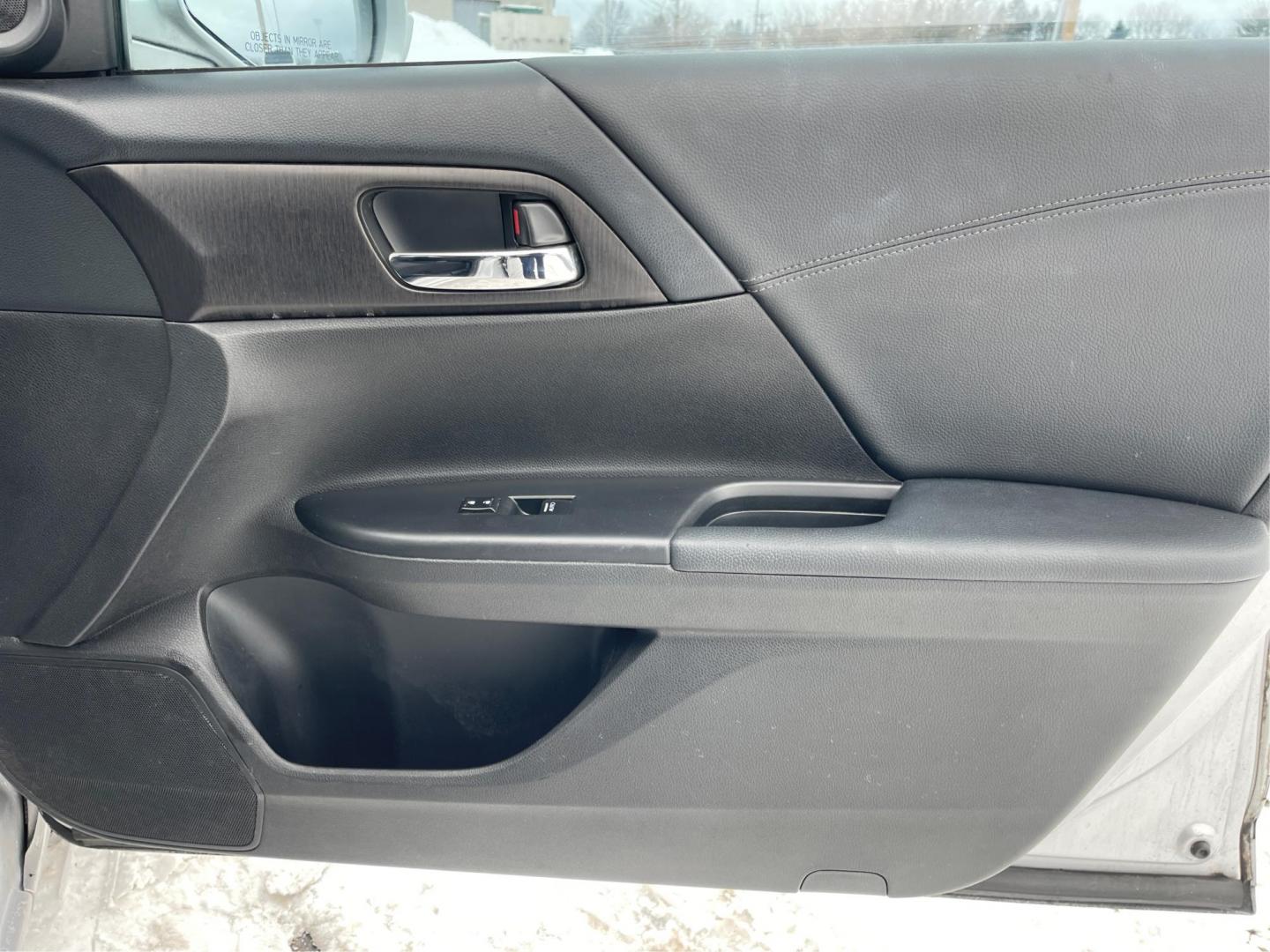 2013 Honda Accord EX Sedan CVT (1HGCR2F72DA) with an 2.4L L4 DOHC 16V engine, Continuously Variable Transmission transmission, located at 401 Woodman Dr, Riverside, OH, 45431, (937) 908-9800, 39.760899, -84.123421 - 2013 Honda Accord EX Sedan CVT - Photo#19