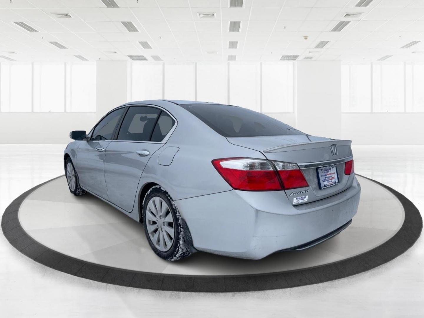 2013 Honda Accord EX Sedan CVT (1HGCR2F72DA) with an 2.4L L4 DOHC 16V engine, Continuously Variable Transmission transmission, located at 401 Woodman Dr, Riverside, OH, 45431, (937) 908-9800, 39.760899, -84.123421 - 2013 Honda Accord EX Sedan CVT - Photo#4