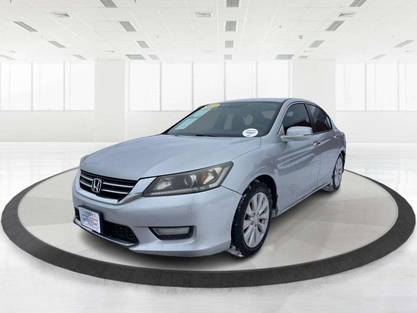 2013 Honda Accord EX Sedan CVT (1HGCR2F72DA) with an 2.4L L4 DOHC 16V engine, Continuously Variable Transmission transmission, located at 401 Woodman Dr, Riverside, OH, 45431, (937) 908-9800, 39.760899, -84.123421 - 2013 Honda Accord EX Sedan CVT - Photo#7
