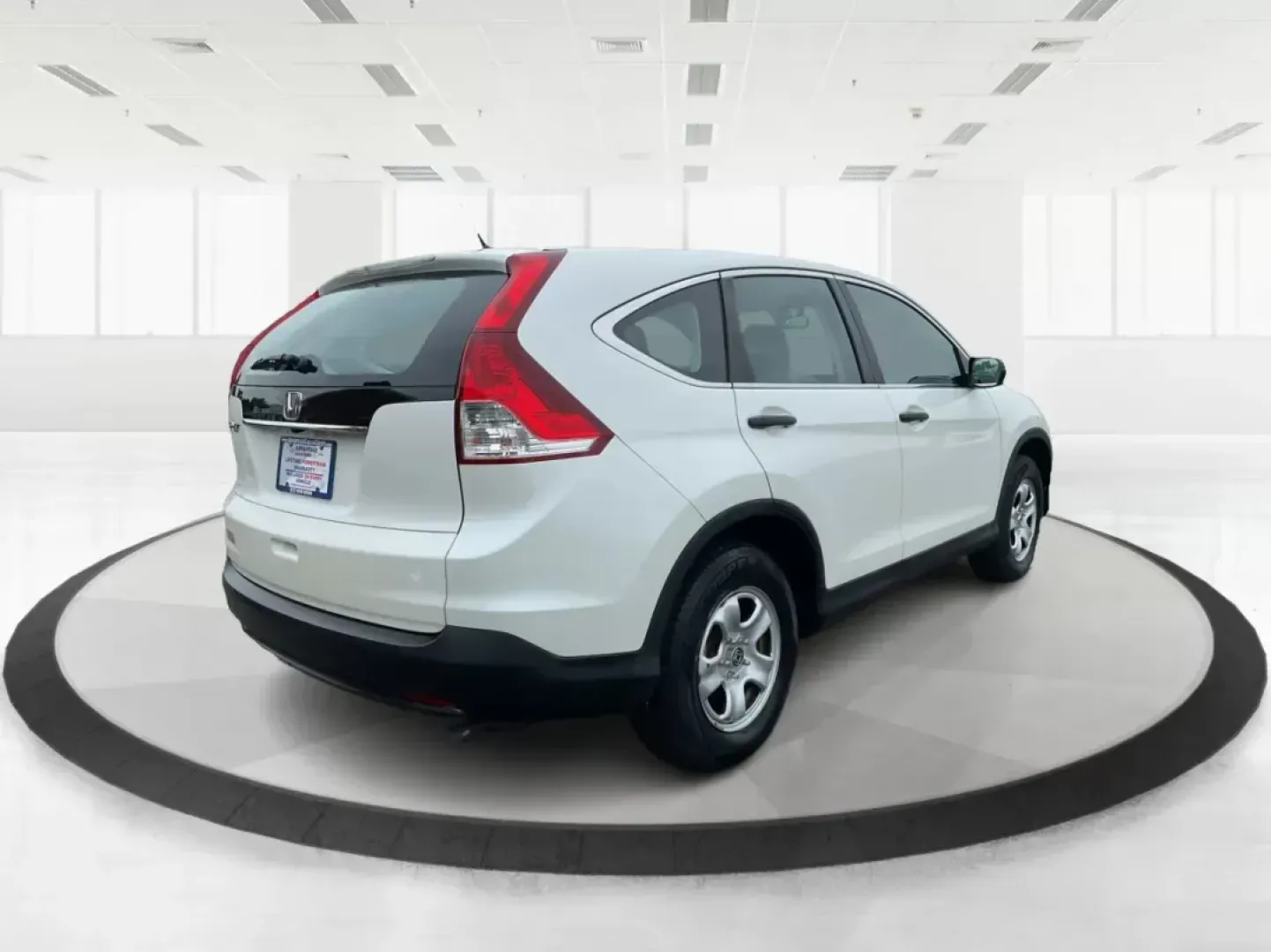 2013 Honda CR-V LX (5J6RM3H37DL) with an 2.4L I-4 DOHC engine, located at 4508 South Dixie Dr, Moraine, OH, 45439, (937) 908-9800, 39.689976, -84.218452 - ### Discover Your Adventure with the 2013 Honda CR-V LX at Advantage Car and Credit!<br /> <br /> Are you ready to elevate your daily commute or embark on a family road trip? The 2013 Honda CR-V LX, available now at Advantage Car and Credit in Fairborn, OH, is the perfect companion for both urban li - Photo#2