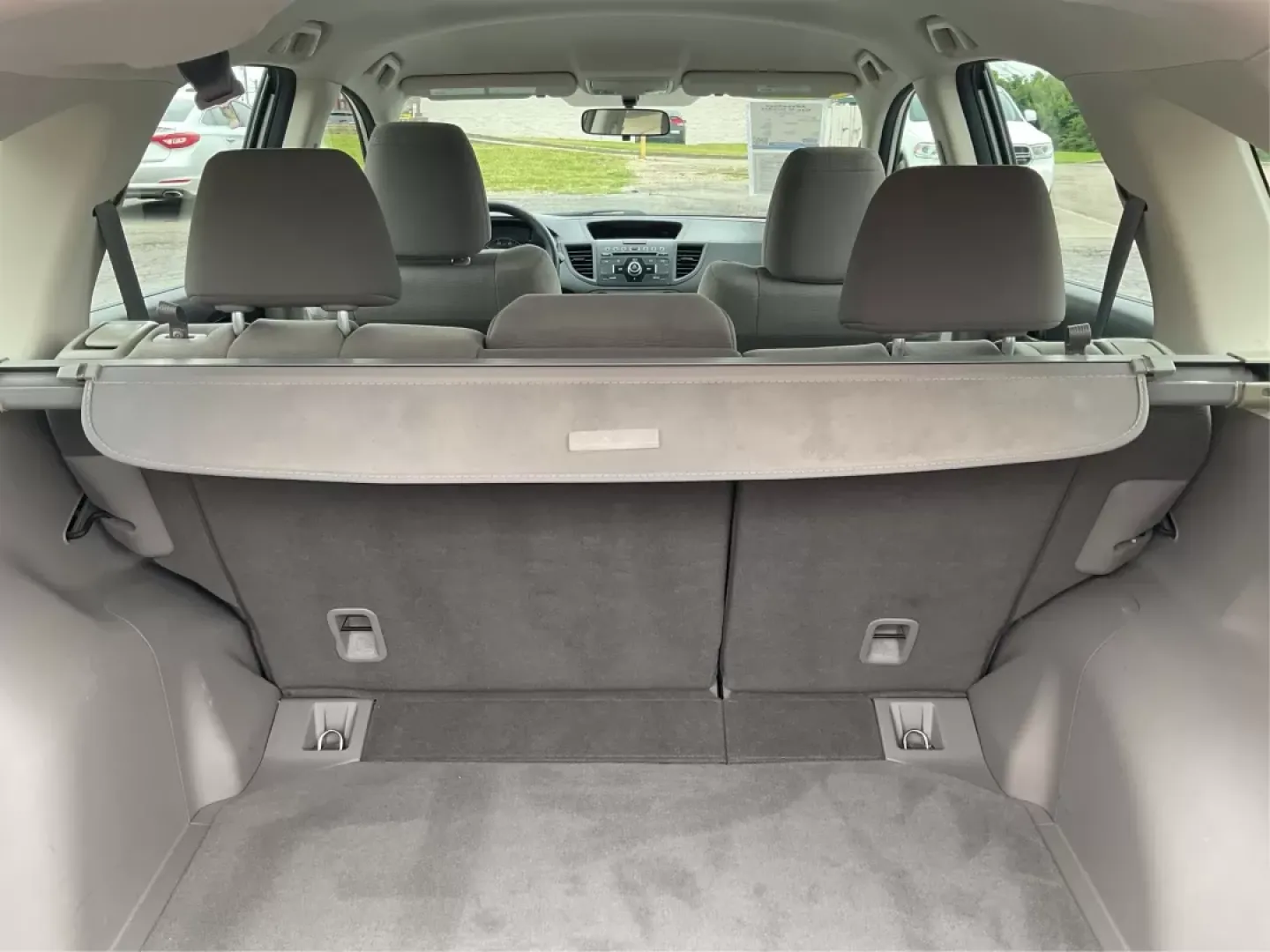 2013 Honda CR-V LX (5J6RM3H37DL) with an 2.4L I-4 DOHC engine, located at 4508 South Dixie Dr, Moraine, OH, 45439, (937) 908-9800, 39.689976, -84.218452 - If you're searching for a reliable vehicle that perfectly balances space, comfort, and efficiency for your family or daily commute, look no further than this 2013 Honda CR-V LX, proudly offered by Advantage Car and Credit in Fairborn, OH. Located conveniently at 1184 Kauffman Ave, we specialize in * - Photo#12