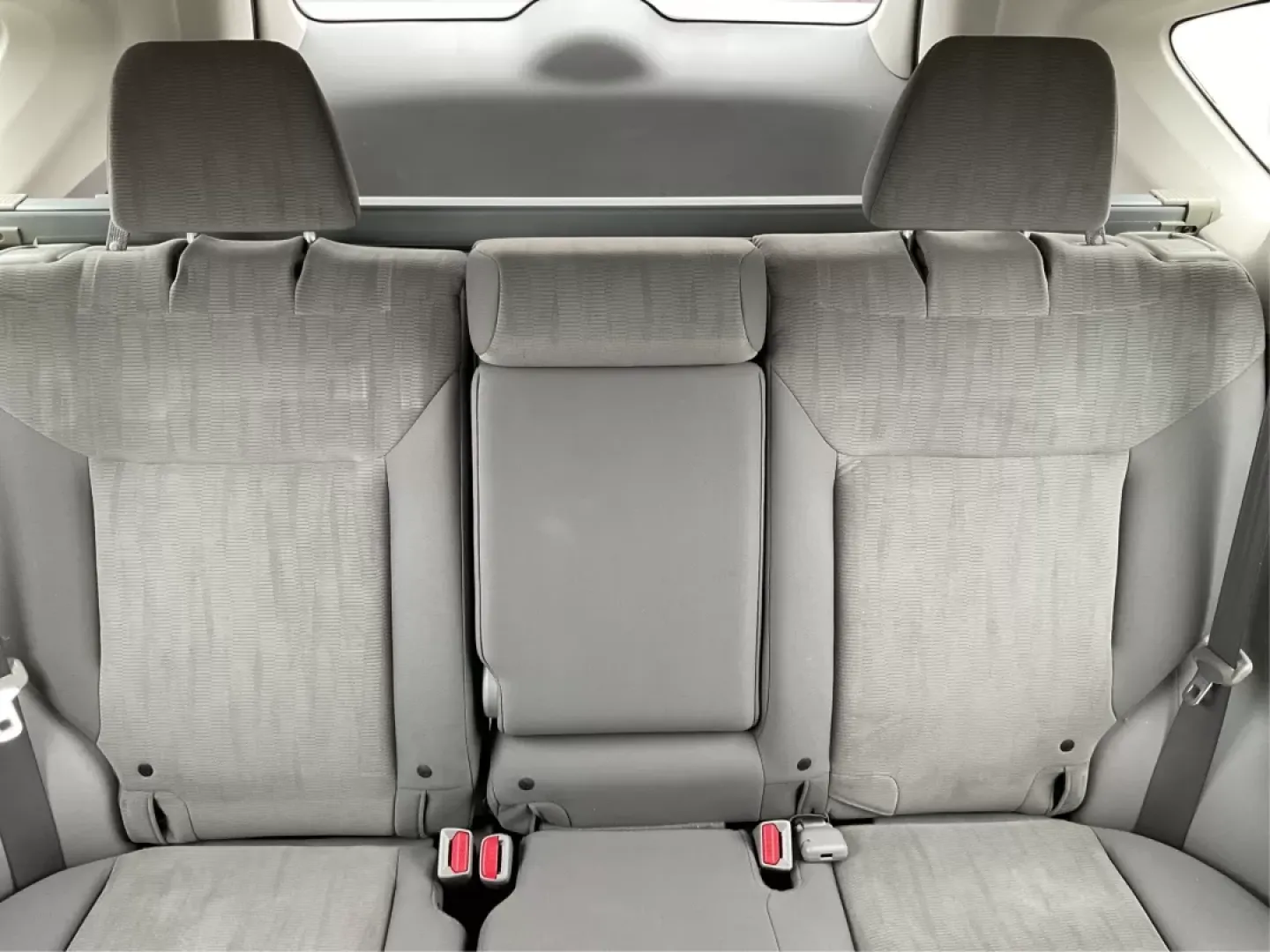 2013 Honda CR-V LX (5J6RM3H37DL) with an 2.4L I-4 DOHC engine, located at 4508 South Dixie Dr, Moraine, OH, 45439, (937) 908-9800, 39.689976, -84.218452 - If you're searching for a reliable vehicle that perfectly balances space, comfort, and efficiency for your family or daily commute, look no further than this 2013 Honda CR-V LX, proudly offered by Advantage Car and Credit in Fairborn, OH. Located conveniently at 1184 Kauffman Ave, we specialize in * - Photo#14
