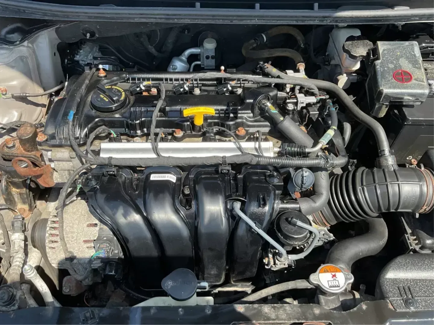 2013 Hyundai Elantra GLS (5NPDH4AE6DH) with an 1.8L I-4 DOHC engine, located at 8750 N County Rd 25A, Piqua, OH, 45356, (937) 908-9800, 40.164391, -84.232513 - **Unlock the Freedom of the Open Road with the 2013 Hyundai Elantra GLS** <br /> <br /> Are you ready to elevate your daily commute or embark on new adventures without breaking the bank? The 2013 Hyundai Elantra GLS, available at Advantage Car and Credit in Fairborn, OH, is the ideal sedan for budg - Photo#10
