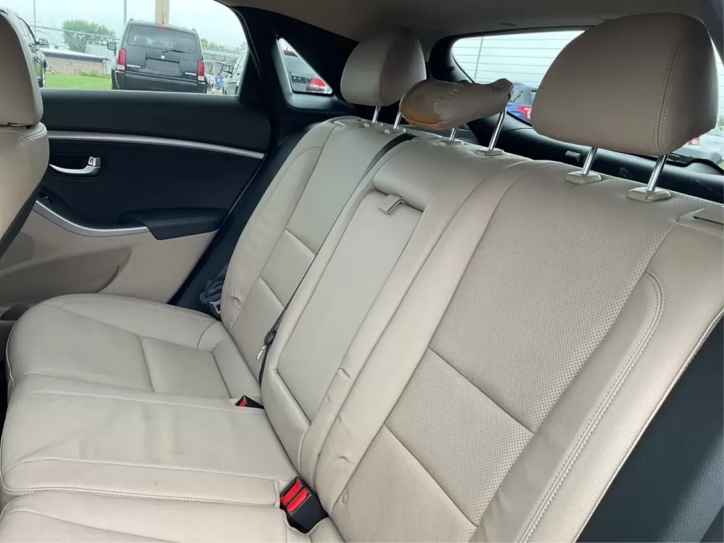 2013 Hyundai Elantra GT Base (KMHD35LE4DU) with an Other engine, located at 4508 South Dixie Dr, Moraine, OH, 45439, (937) 908-9800, 39.689976, -84.218452 - ### Discover the 2013 Hyundai Elantra GT Your Perfect Commuter Companion!<br /> <br /> Are you on the hunt for a reliable, stylish, and affordable vehicle that effortlessly fits into your everyday life? Look no further than the 2013 Hyundai Elantra GT, available now at Advantage Car and Credit in F - Photo#10