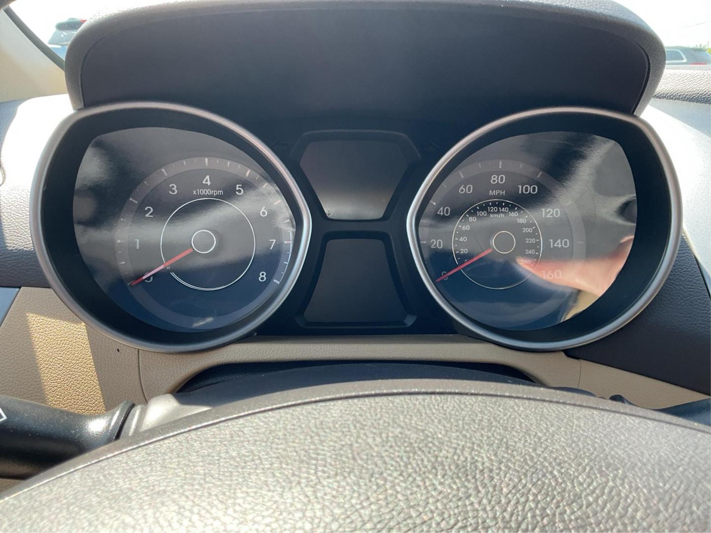 2013 Hyundai Elantra GLS (5NPDH4AE6DH) with an 1.8L I-4 DOHC engine, located at 880 E. National Road, Vandalia, OH, 45377, (937) 908-9800, 39.891918, -84.183594 - 2013 Hyundai Elantra GLS - Photo#14