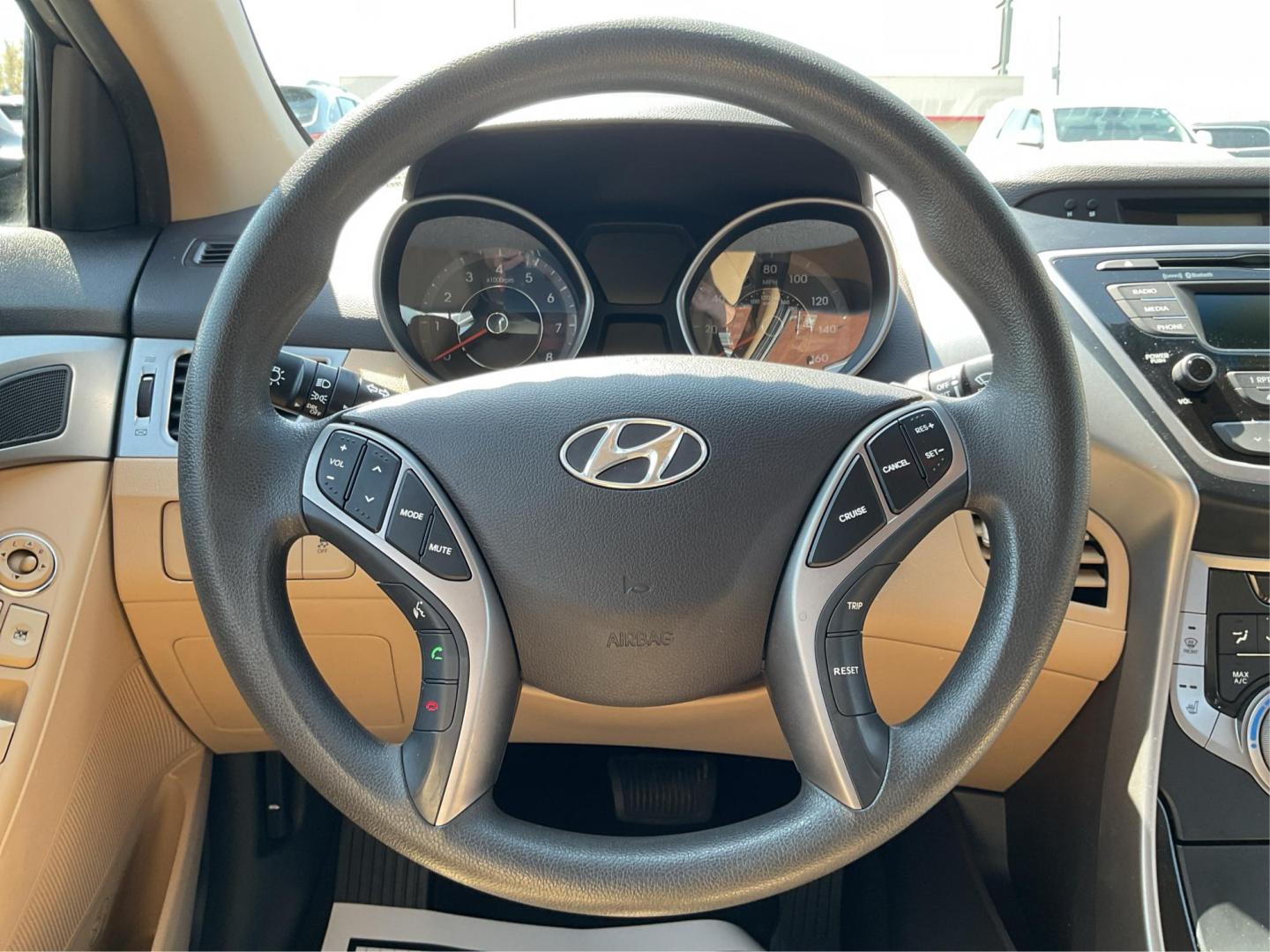 2013 Hyundai Elantra GLS (5NPDH4AE6DH) with an 1.8L I-4 DOHC engine, located at 880 E. National Road, Vandalia, OH, 45377, (937) 908-9800, 39.891918, -84.183594 - 2013 Hyundai Elantra GLS - Photo#15