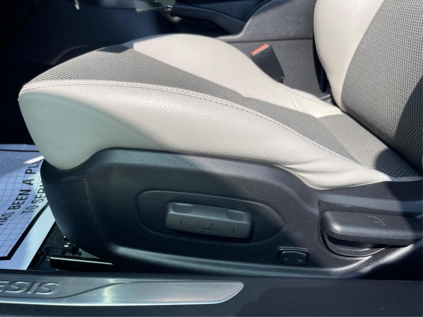 2013 Hyundai Genesis Coupe 2.0T Premium (KMHHT6KD1DU) with an Theta 2L I-4 DOHC engine, located at 1099 N County Rd 25A, Troy, OH, 45373, (937) 908-9800, 40.057079, -84.212883 - 2013 Hyundai Genesis Coupe 2.0T Premium - Photo#16