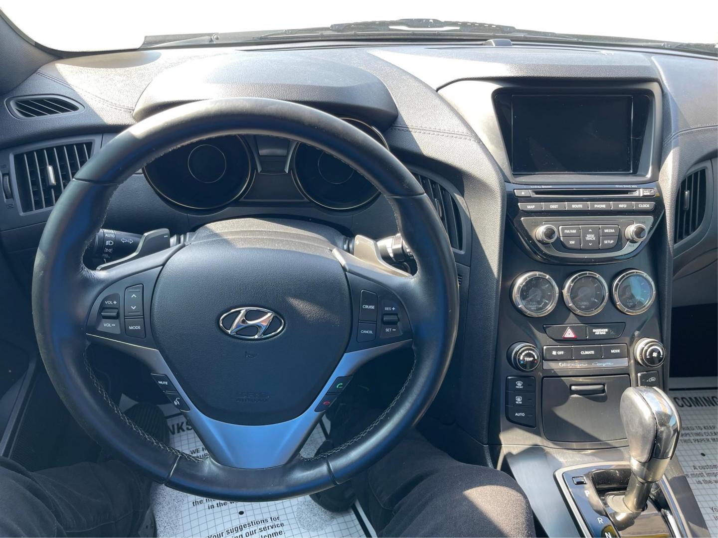 2013 Hyundai Genesis Coupe 2.0T Premium (KMHHT6KD1DU) with an Theta 2L I-4 DOHC engine, located at 1099 N County Rd 25A, Troy, OH, 45373, (937) 908-9800, 40.057079, -84.212883 - 2013 Hyundai Genesis Coupe 2.0T Premium - Photo#19