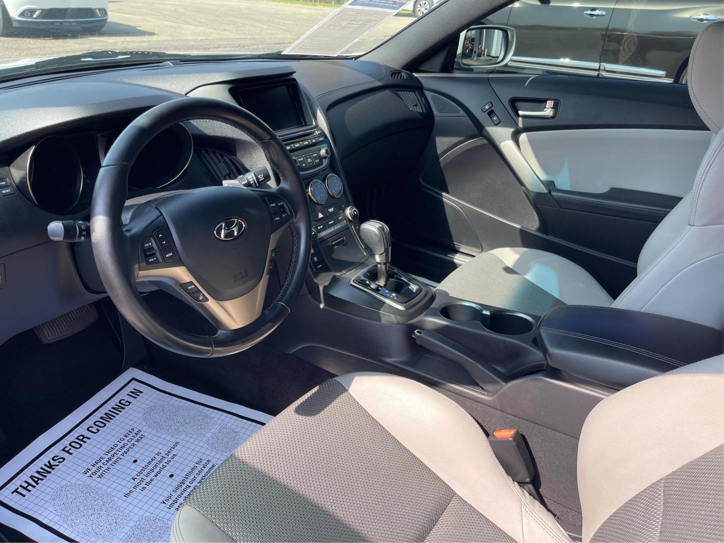 2013 Hyundai Genesis Coupe 2.0T Premium (KMHHT6KD1DU) with an Theta 2L I-4 DOHC engine, located at 1099 N County Rd 25A, Troy, OH, 45373, (937) 908-9800, 40.057079, -84.212883 - 2013 Hyundai Genesis Coupe 2.0T Premium - Photo#8