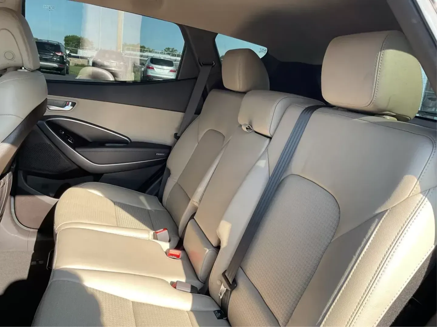 2013 Hyundai Santa Fe Sport 2.0 AWD (5XYZUDLA2DG) with an 2.0L L4 DOHC 16V engine, 6-Speed Automatic transmission, located at 1099 N County Rd 25A, Troy, OH, 45373, (937) 908-9800, 40.057079, -84.212883 - **Experience Adventure with the 2013 Hyundai Santa Fe Sport 2.0 AWD at Advantage Car and Credit!**<br /> <br /> Are you ready to elevate your lifestyle with a vehicle perfectly tailored for your adventures? The 2013 Hyundai Santa Fe Sport 2.0 AWD is not just a mode of transportation; it's a versatil - Photo#9