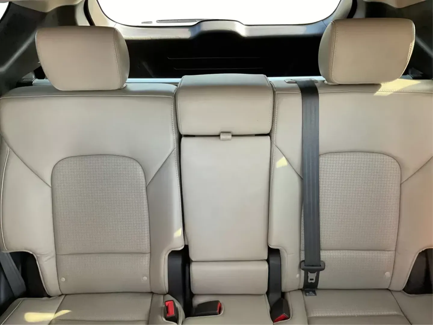 2013 Hyundai Santa Fe Sport 2.0 AWD (5XYZUDLA2DG) with an 2.0L L4 DOHC 16V engine, 6-Speed Automatic transmission, located at 1099 N County Rd 25A, Troy, OH, 45373, (937) 908-9800, 40.057079, -84.212883 - **Experience Adventure with the 2013 Hyundai Santa Fe Sport 2.0 AWD at Advantage Car and Credit!**<br /> <br /> Are you ready to elevate your lifestyle with a vehicle perfectly tailored for your adventures? The 2013 Hyundai Santa Fe Sport 2.0 AWD is not just a mode of transportation; it's a versatil - Photo#13